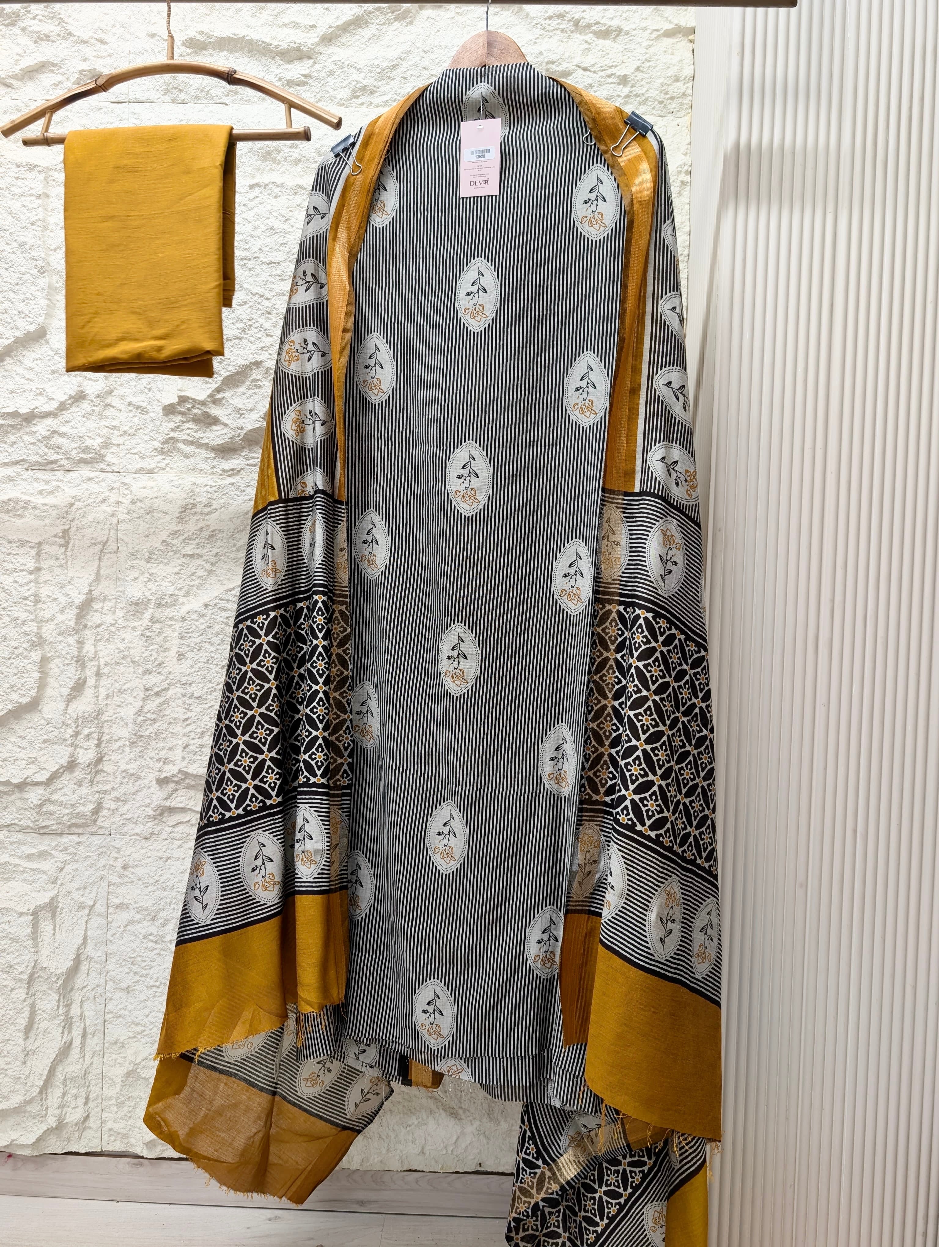 Black Maheshwari Silk Printed Unstitched 3-Piece Suit (Devri – D.No 13628)