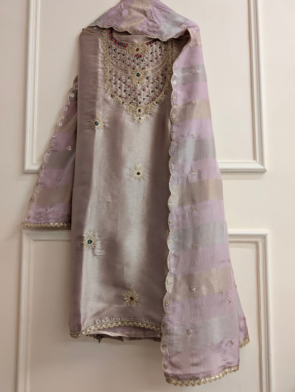 Lavender Pure Tissue Giraffe Silk Embroidered Unstitched 3-Piece Suit (Devri – D.No 13811)