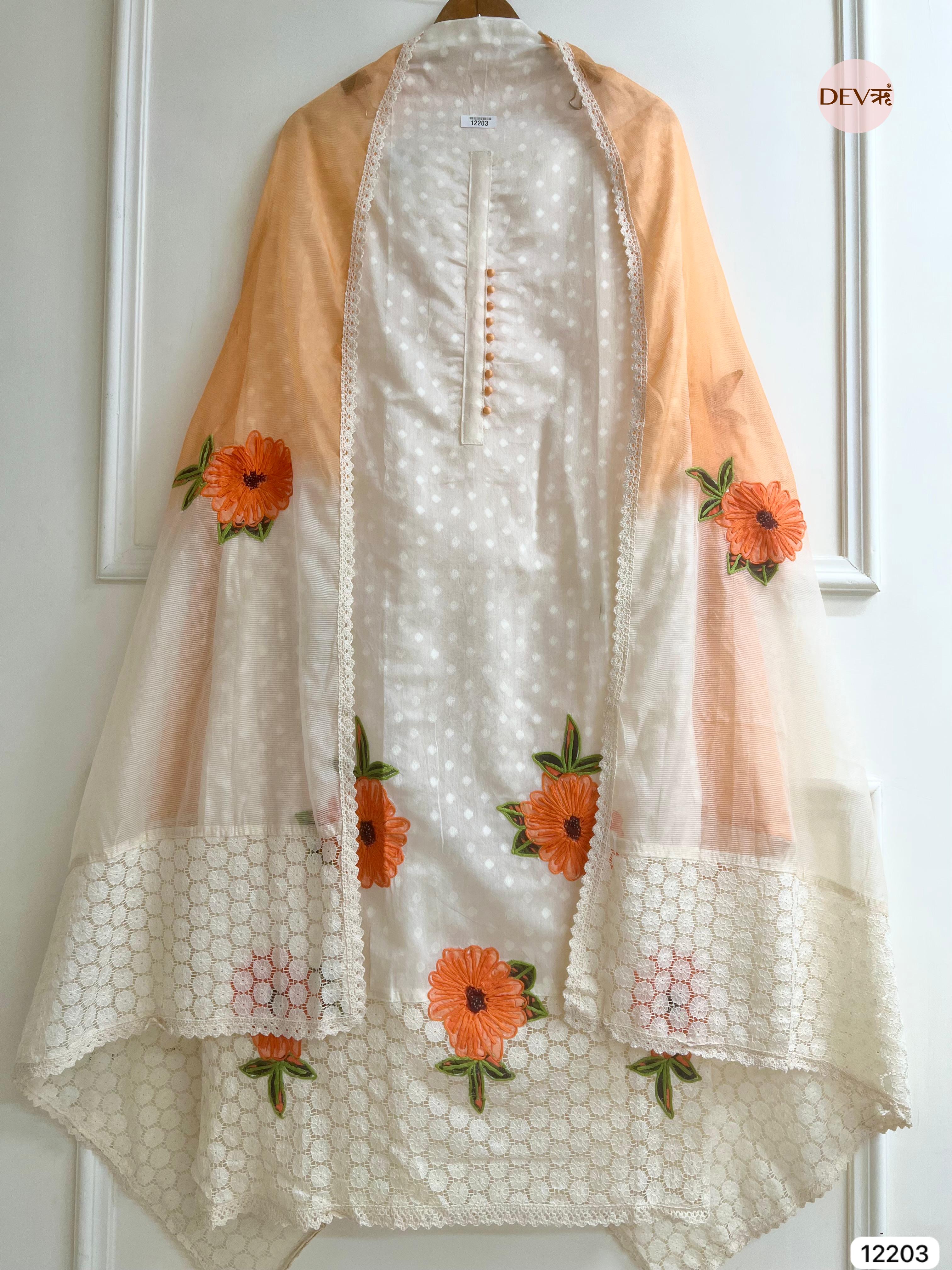Aarini Mul Chanderi Floral-Embroidered 3-Piece Set (Devri – D.No 12203)