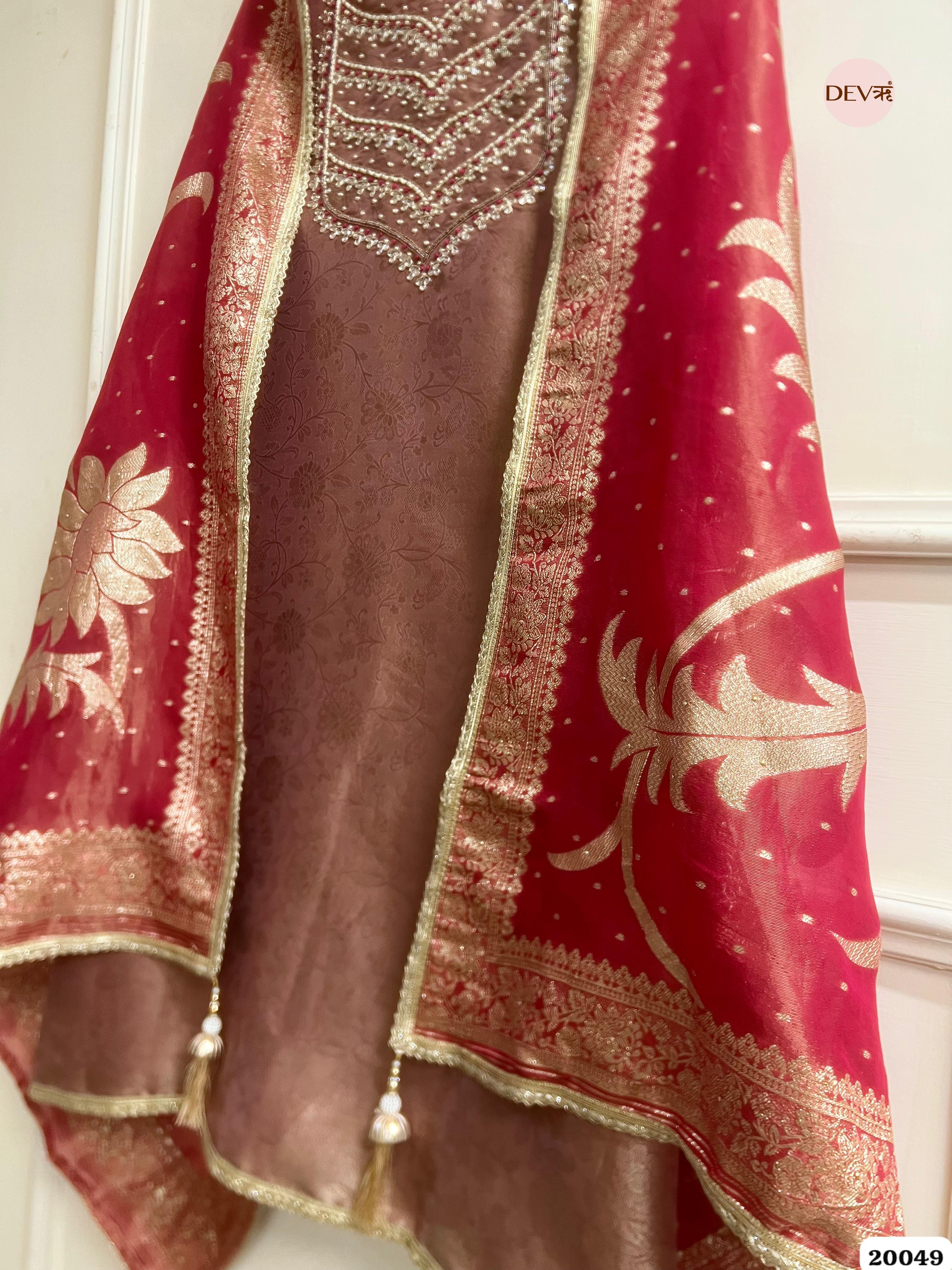 Rosewood Blush Pure Tissue Embroidered Unstitched 3-Piece Suit (Devri – D.No 20049)