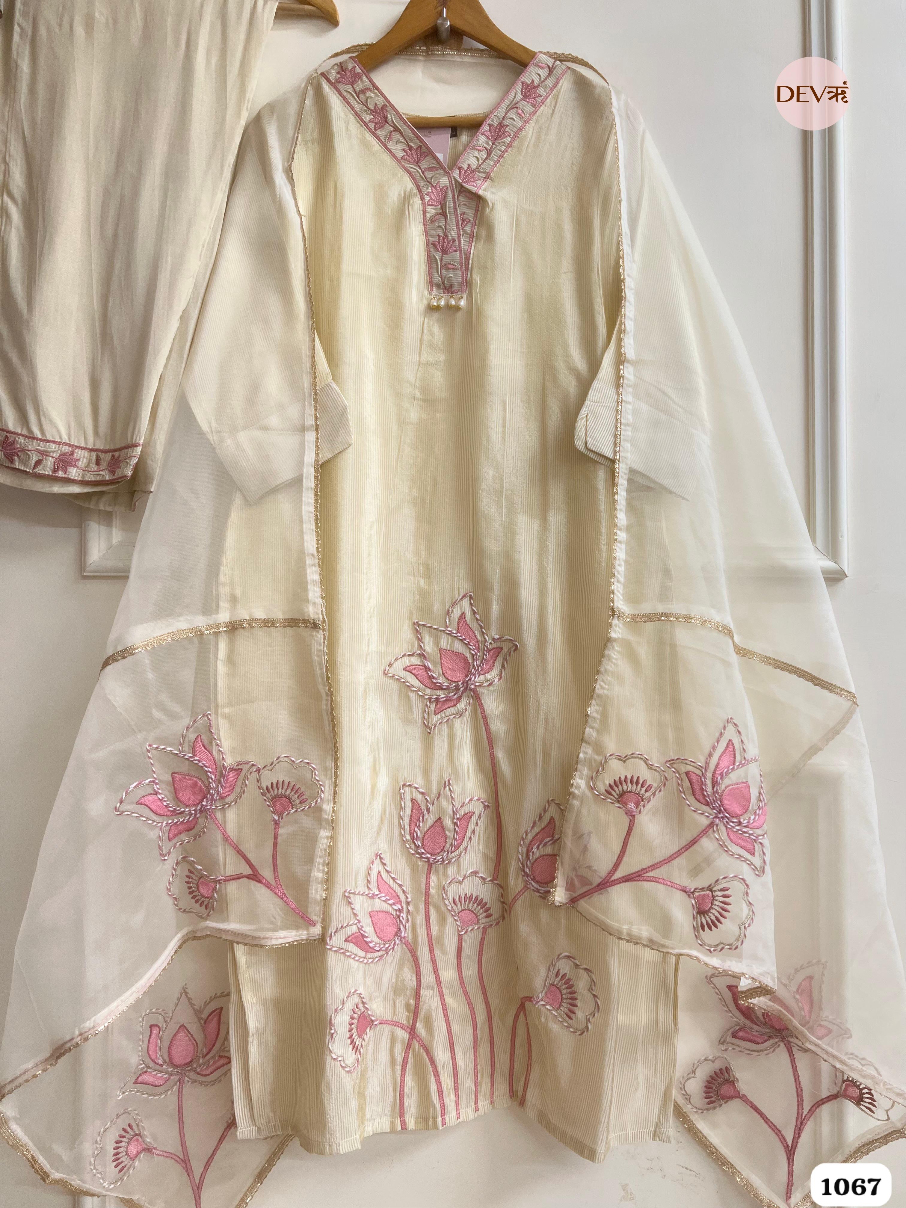 Aaryaa Tissue Silk Hand-Embroidered 3-Piece Set (Devri – D.No 1067)