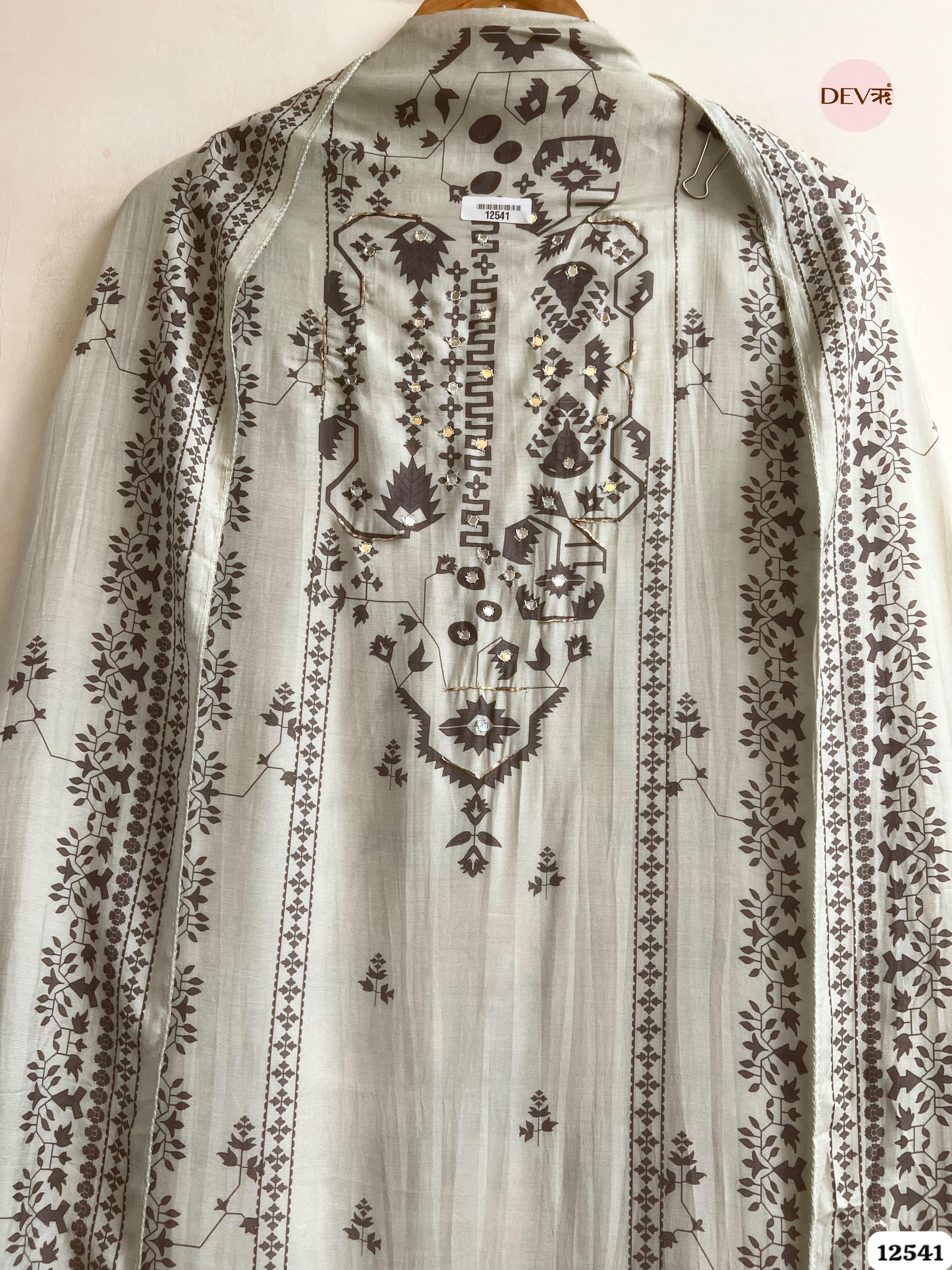 mint green Muslin Digital Printed Unstitched 3-Piece Suit (Devri – D.No. 12541)