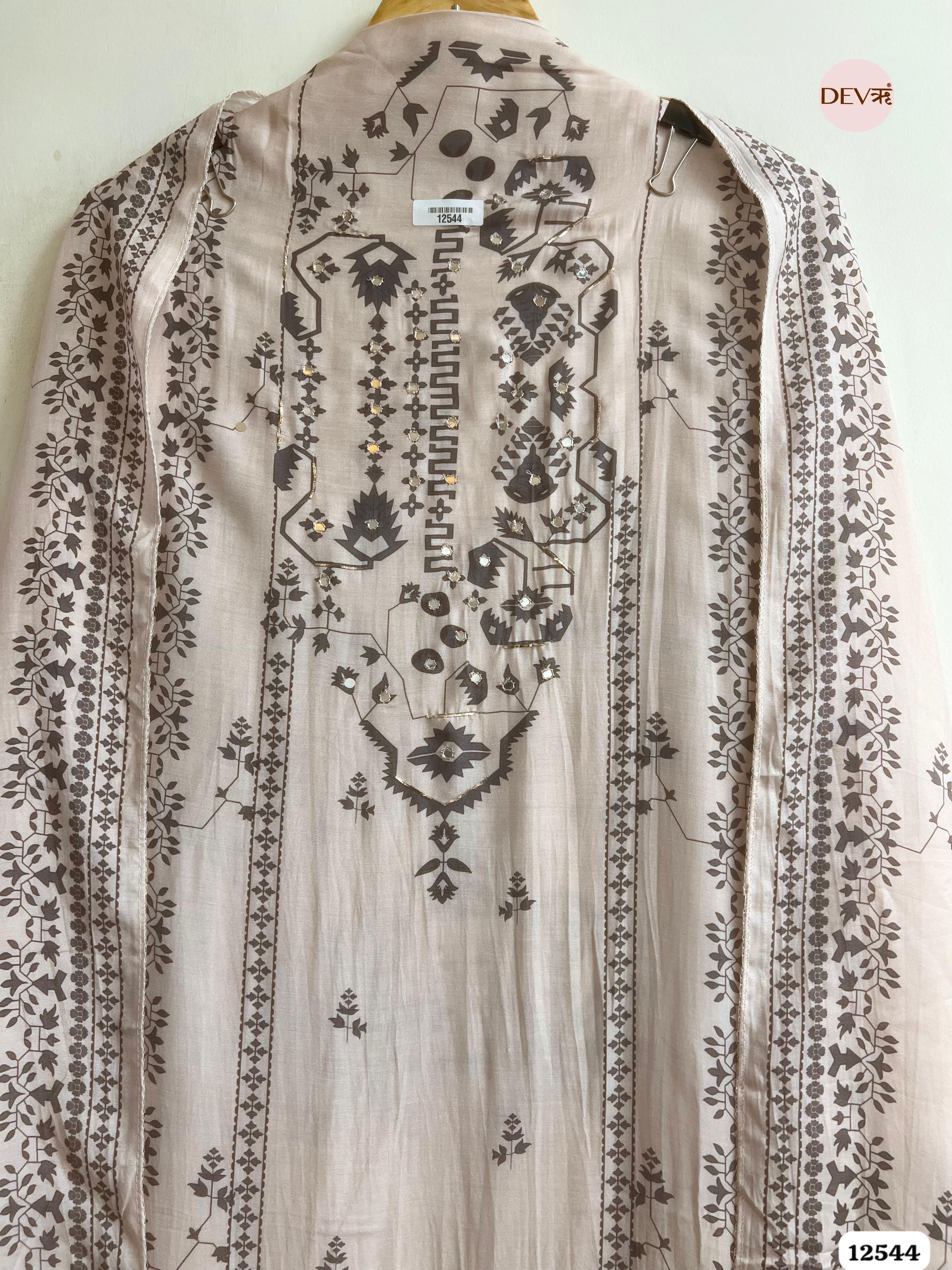 blush pink Muslin Printed Unstitched 3-Piece Suit (Devri – D.No 12544)