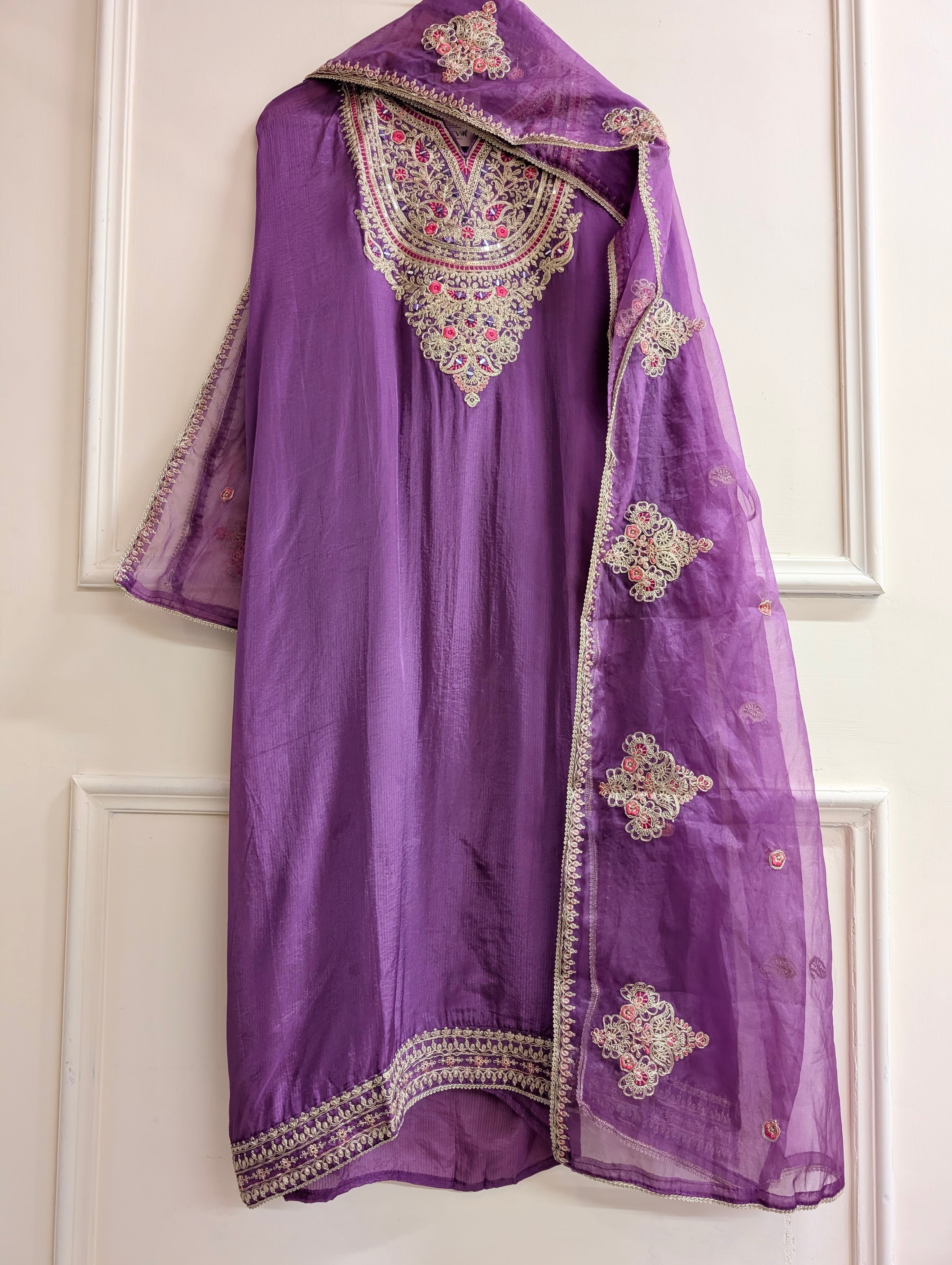 Purple Tissue Organza Silk Embroidered Unstitched 3-Piece Suit (Devri – D.No 13805)