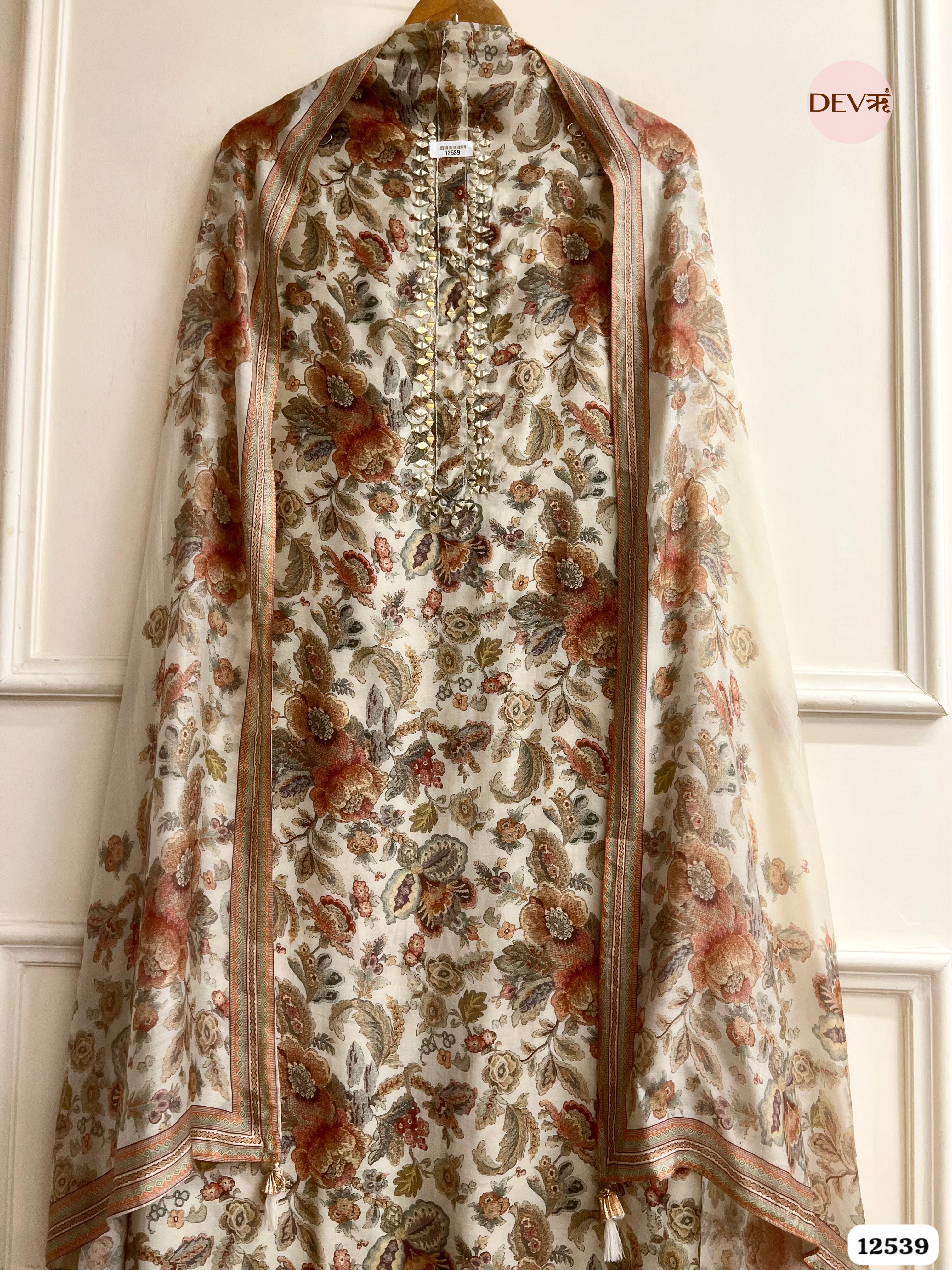 Ivory Muslin Printed Unstitched 3-Piece Suit (Devri – D.No . 12539)