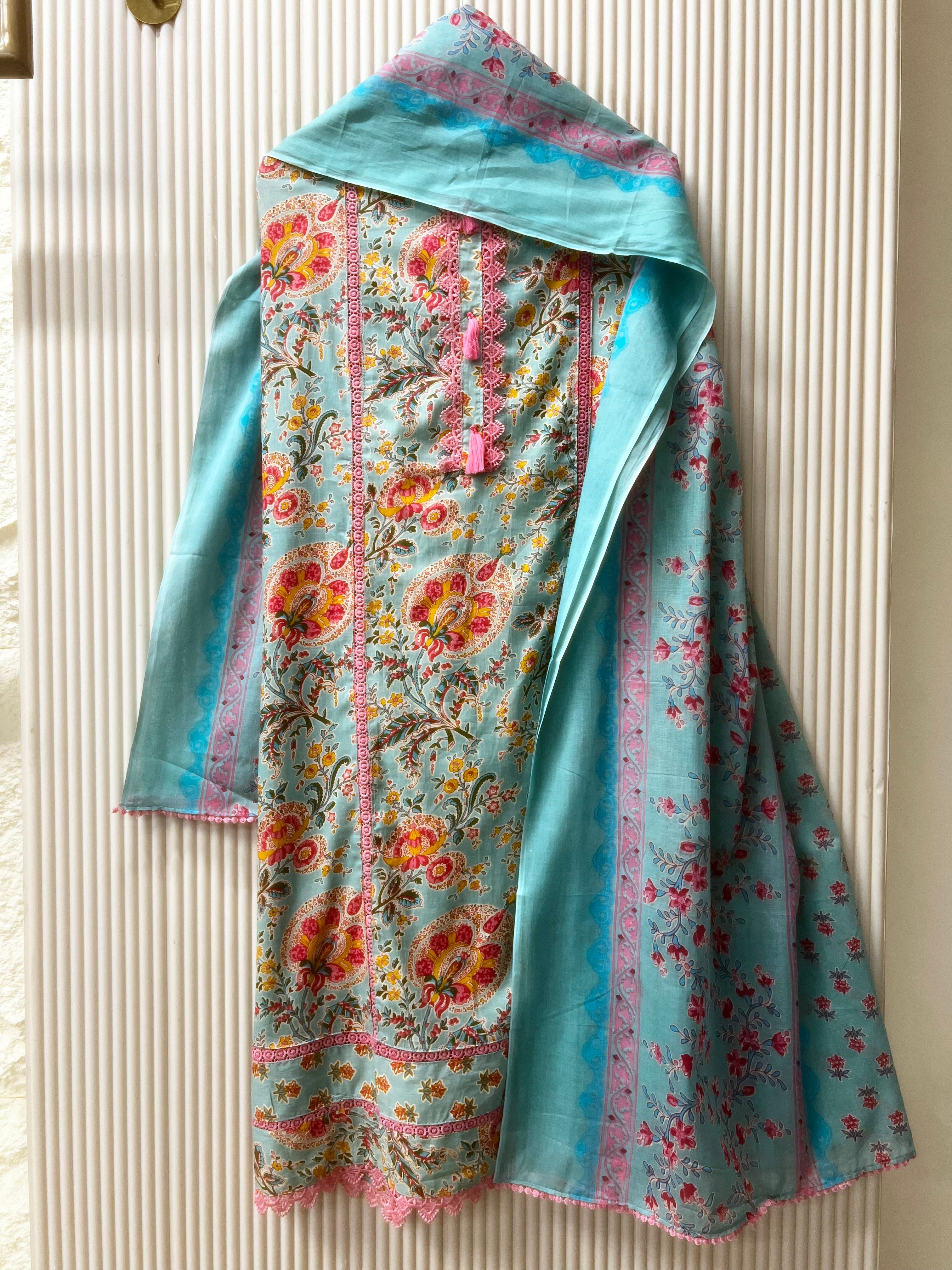Aqua Blue Pure Cotton Floral Printed Unstitched 3-Piece Suit (Devri – D.No 12552)