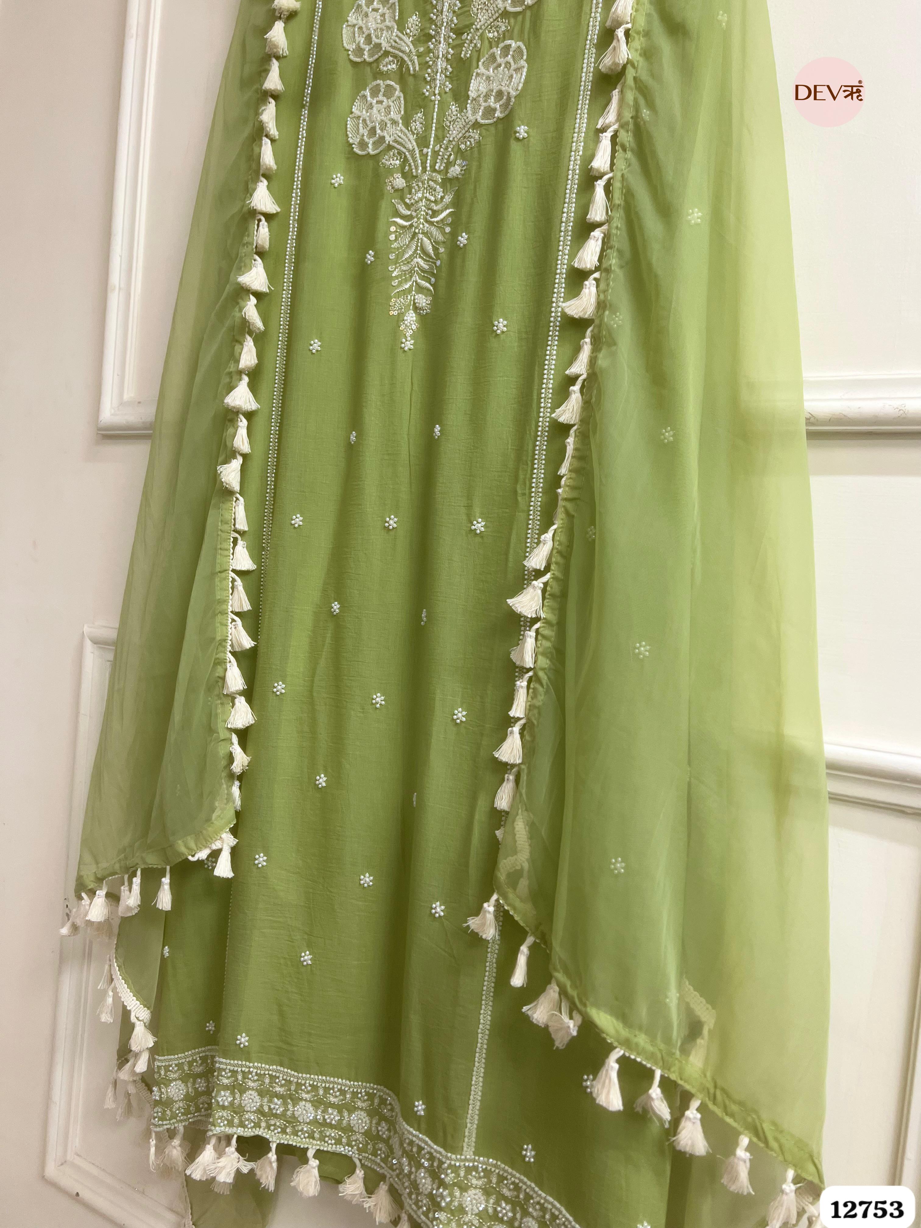 Mehendi Green Mul Cotton Embroidered Unstitched 3-Piece Suit (Devri – D.No 12753)