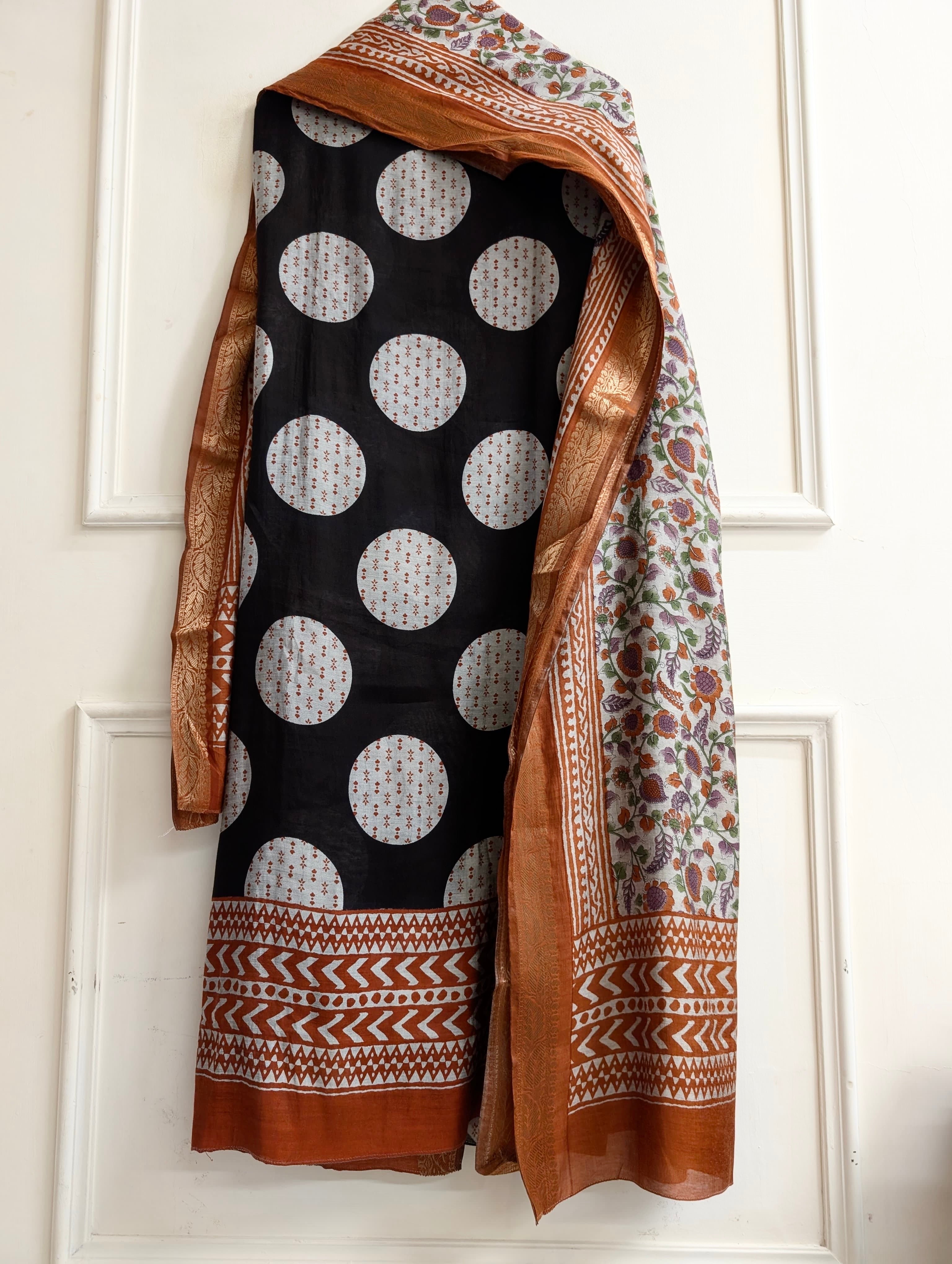Black Maheshwari Silk Printed Unstitched 3-Piece Suit (Devri – D.No 13620)