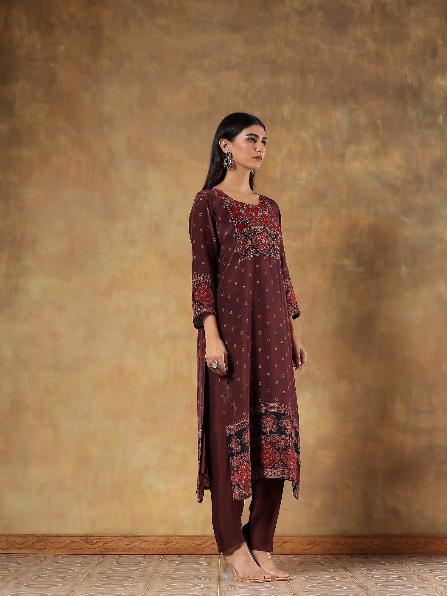 Nayra Russian Silk Printed 3-Piece Set (Devri – D.No 2001)