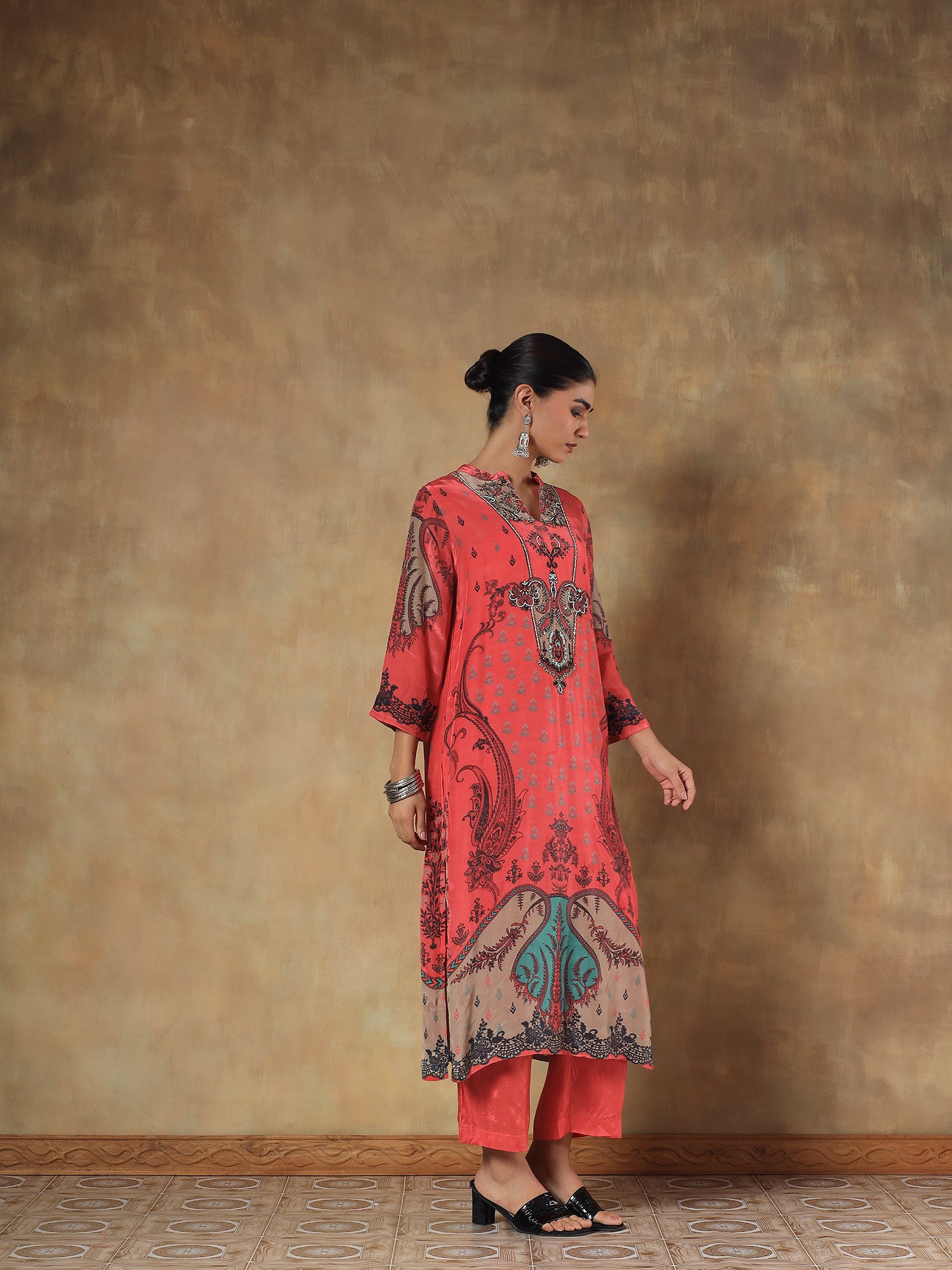 Ruhani Crepe Silk Embroidered 3-Piece Set - {1061/L}