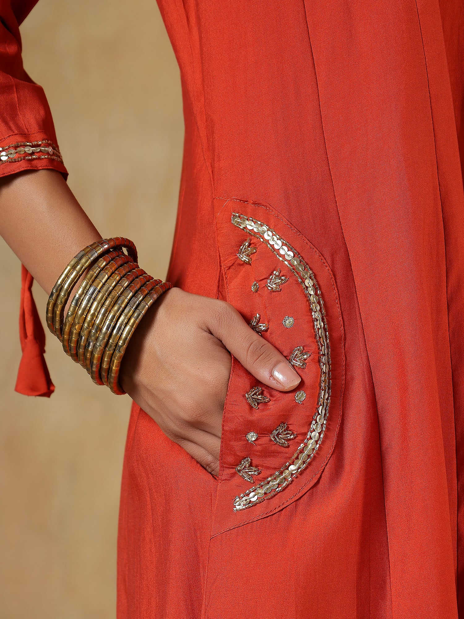 Aarushi Silk Hand-Embroidered 3-Piece Set (Devri – D.No 1092)