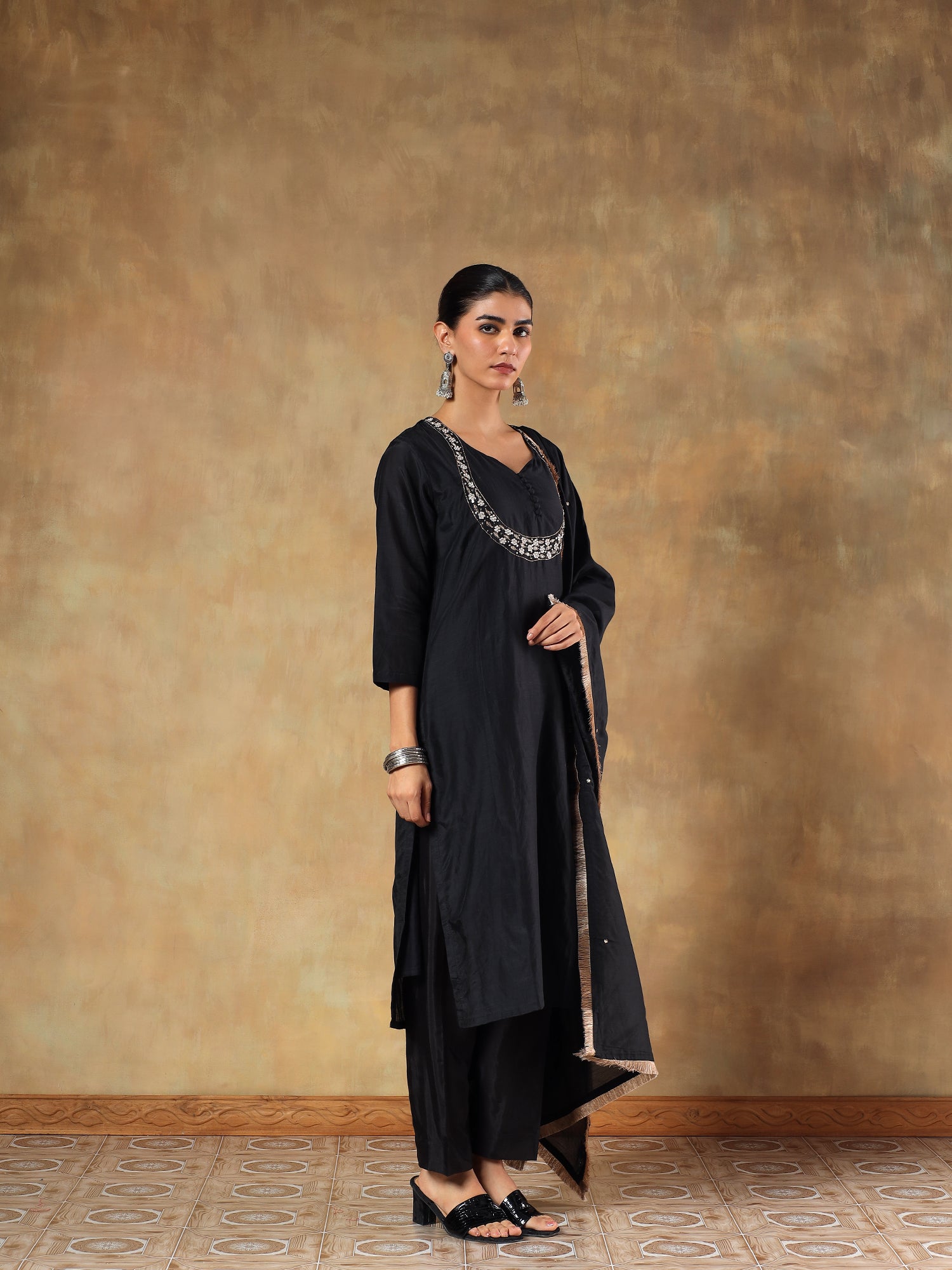 Zehra Pure Mul Silk Hand-Embroidered 3-Piece Set - {2010}