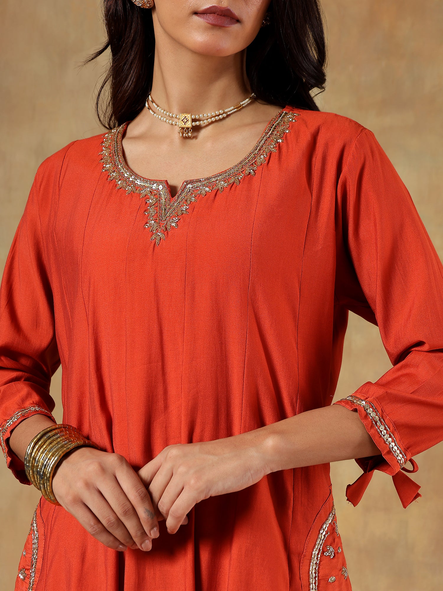 Aarushi Silk Hand-Embroidered 3-Piece Set (Devri – D.No 1092)