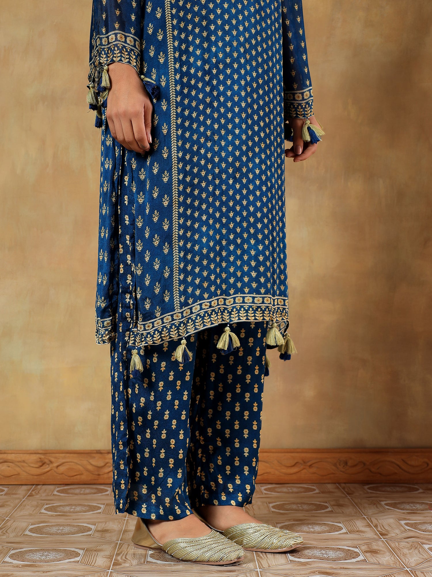 Noorvi Navy Viscose Silk Embroidered 3-Piece Set - {1085/M}