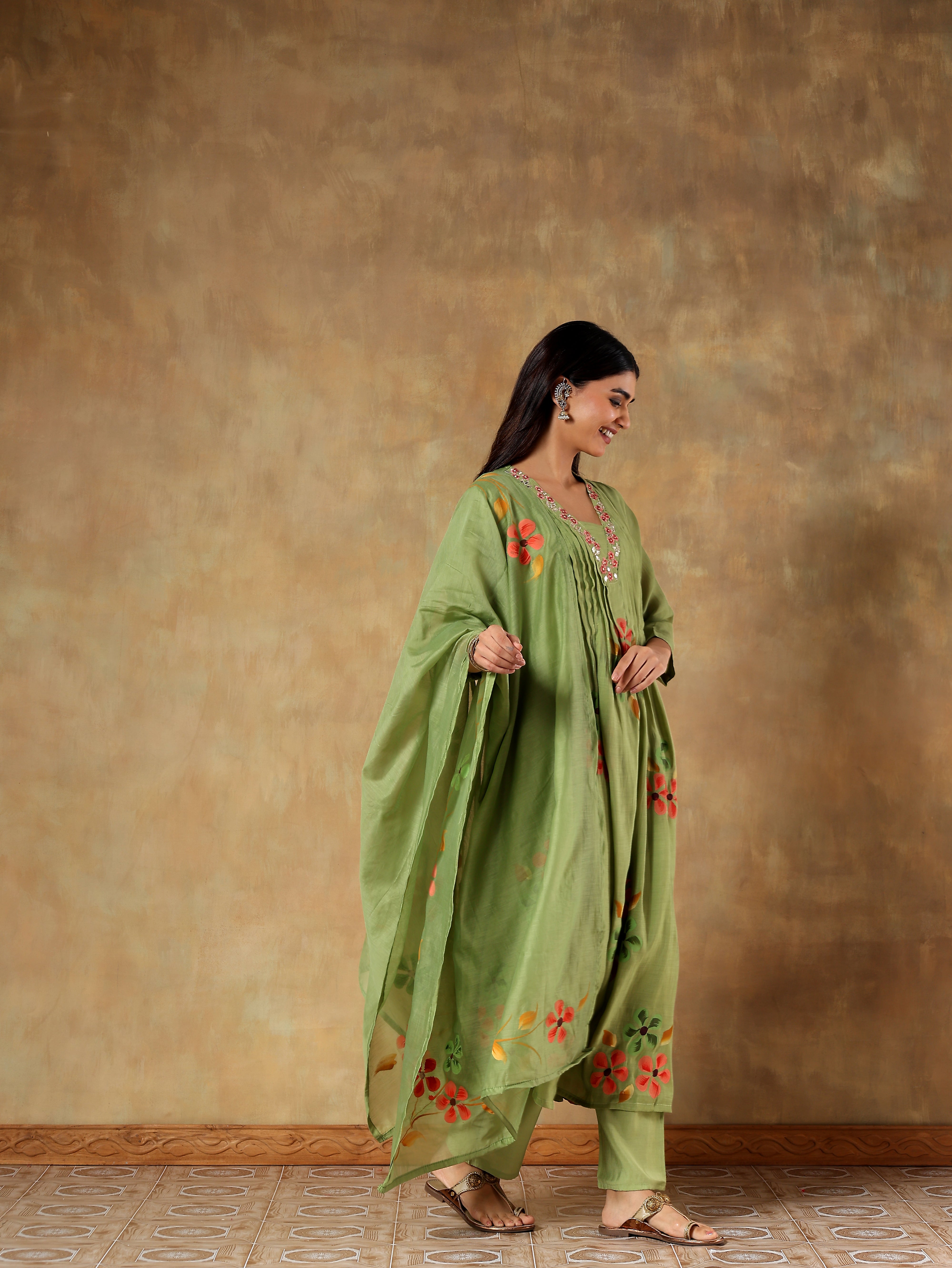 Vanya Mul Chanderi Hand-Embroidered 3-Piece Set (Devri – D.No 1078)