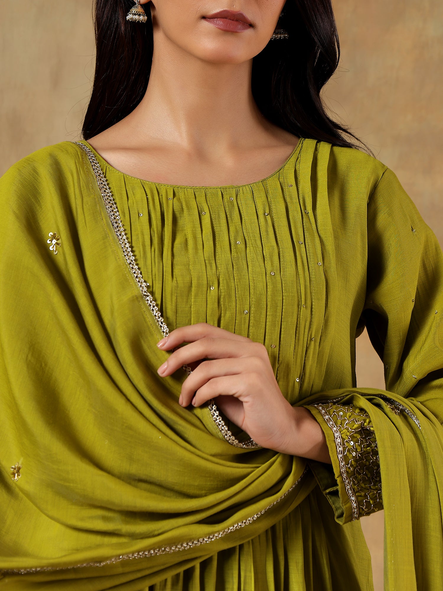 Aaral Mul Chanderi Hand-Embroidered 3-Piece Set (Devri – D.No 1083)