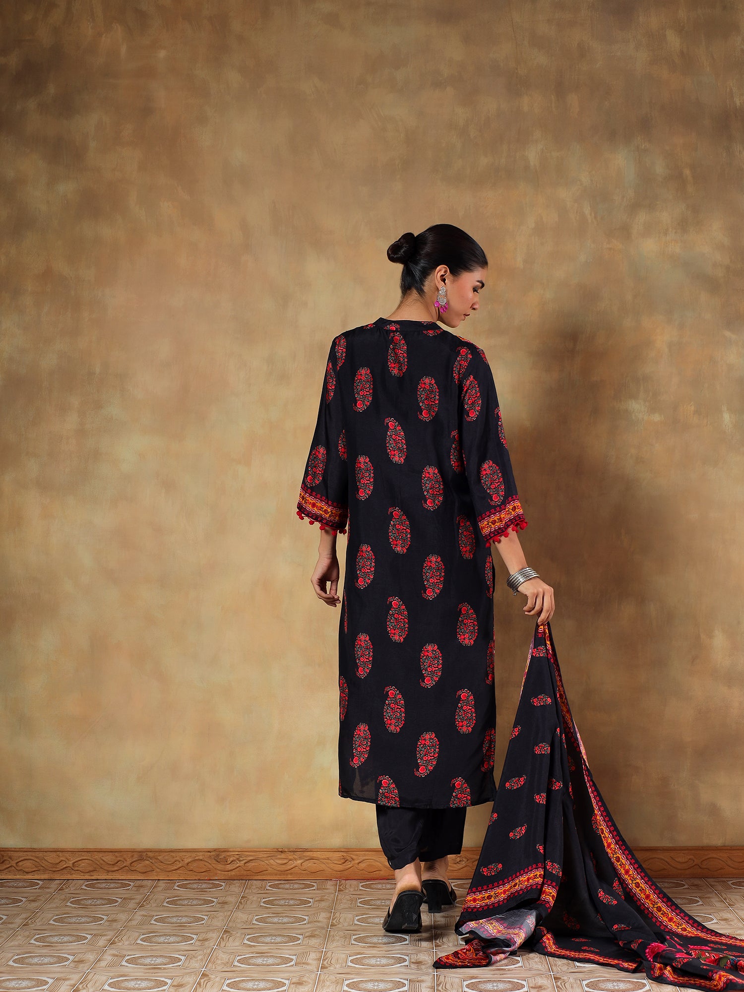 Ruhani Black Pure Muslin Printed 3-Piece Set - {1086}