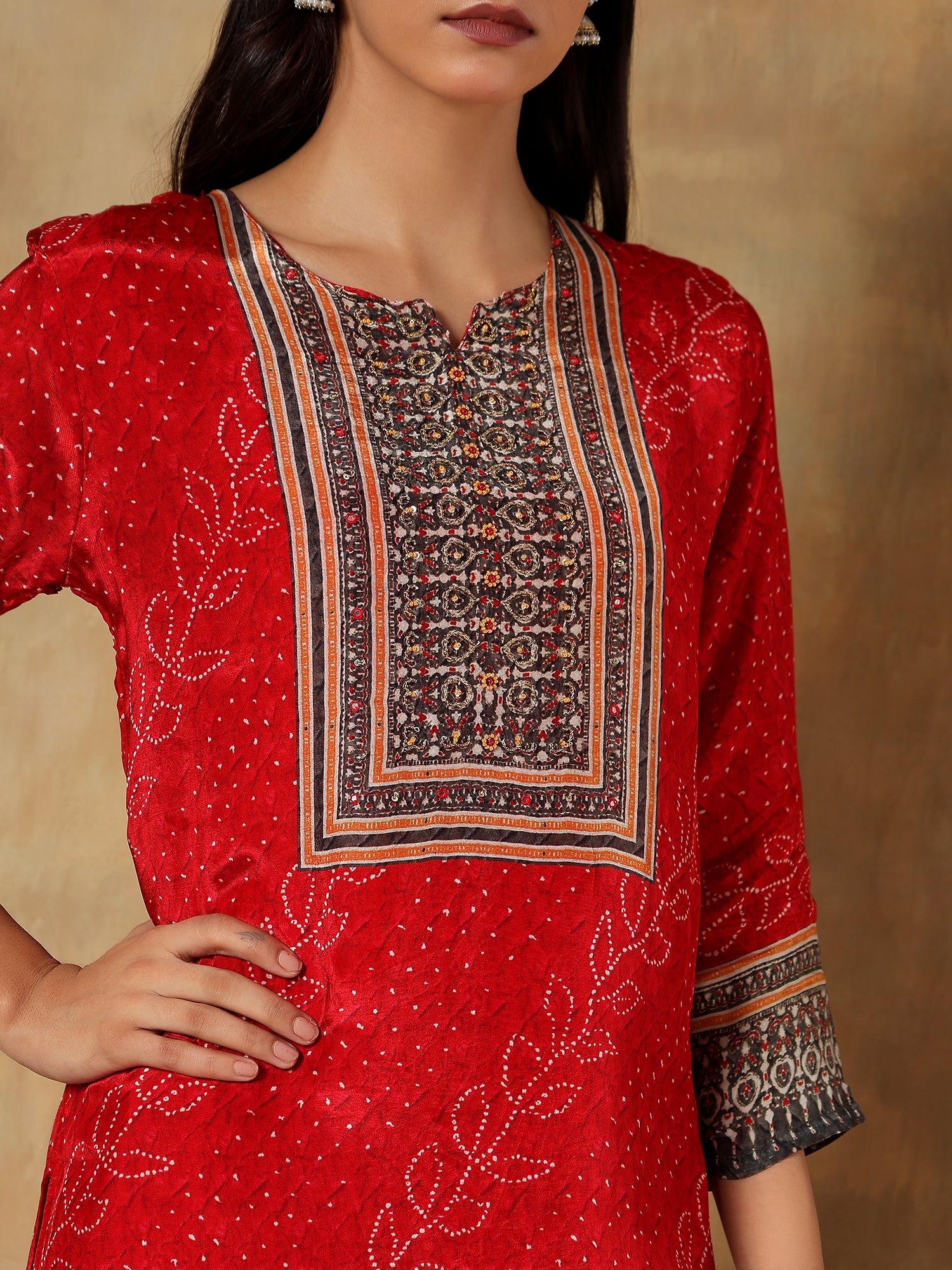 Suhani Natural Crepe Printed 3-Piece Set (Devri – D.No 1060)