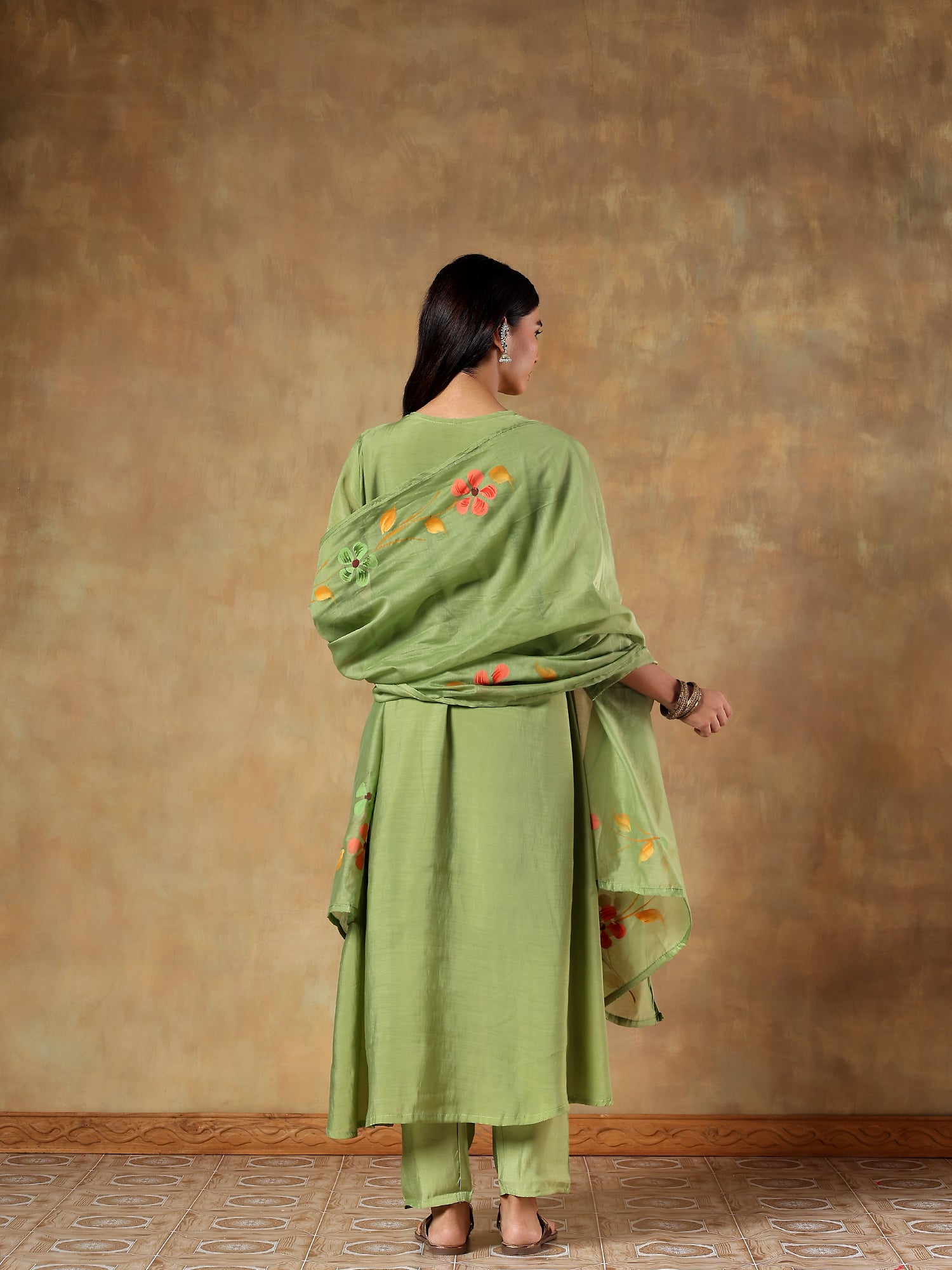 Vanya Mul Chanderi Hand-Embroidered 3-Piece Set (Devri – D.No 1078)