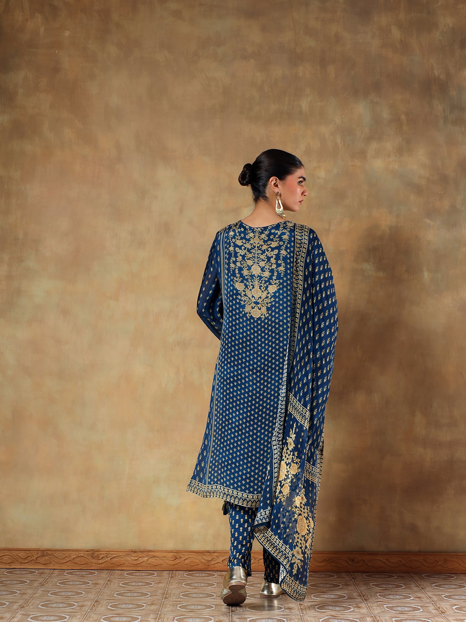 Noorvi Navy Viscose Silk Embroidered 3-Piece Set - {1085/M}