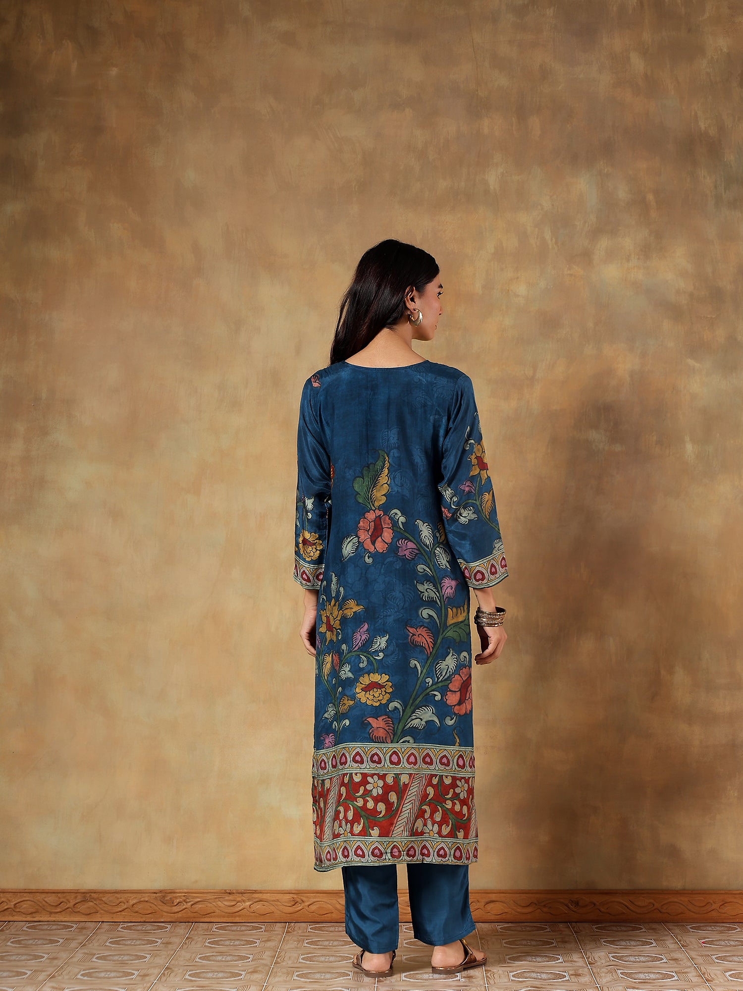 Mira Russian Silk Printed 3-Piece Set (Devri – D.No 1076)