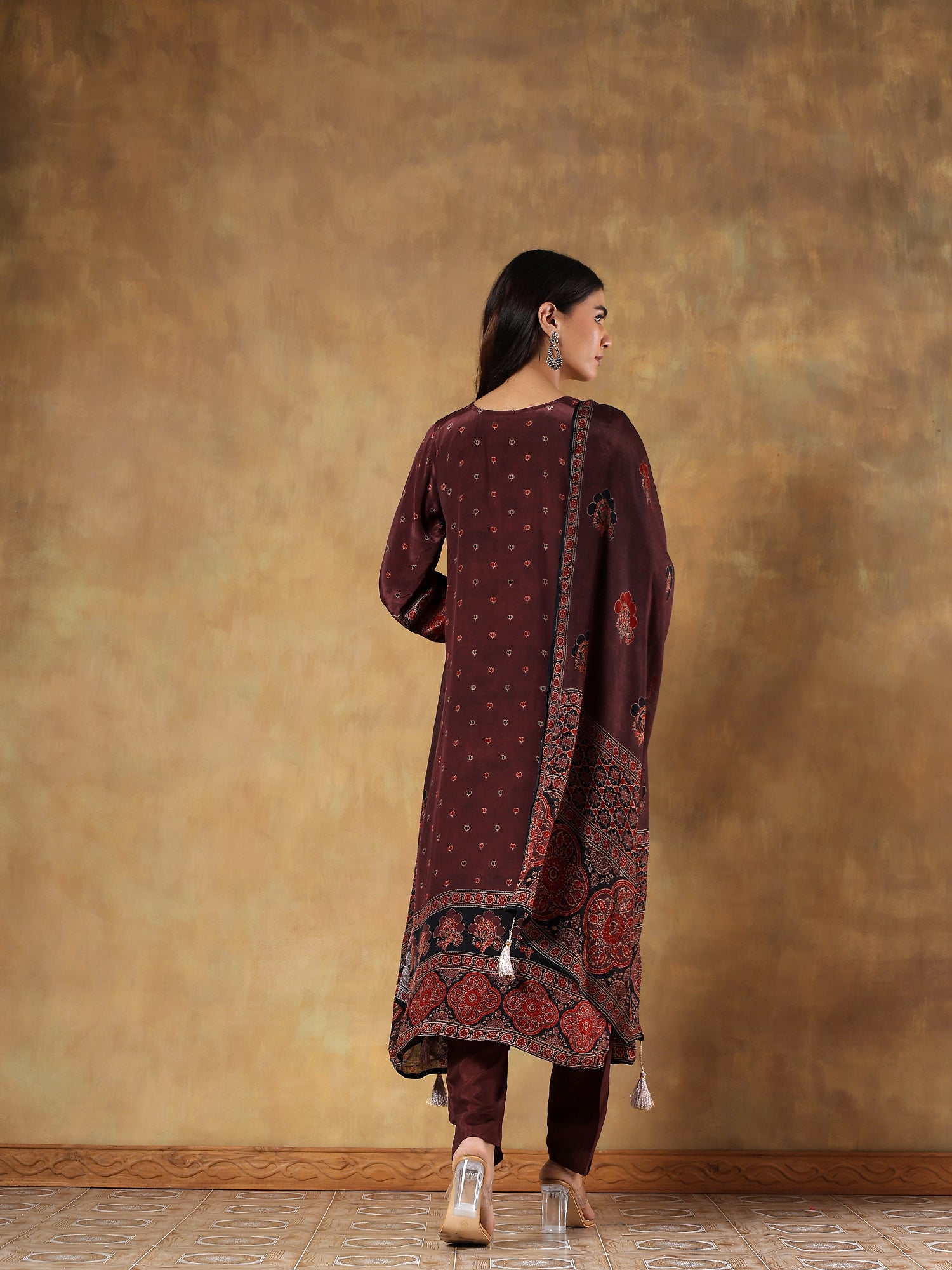 Nayra Russian Silk Printed 3-Piece Set (Devri – D.No 2001)