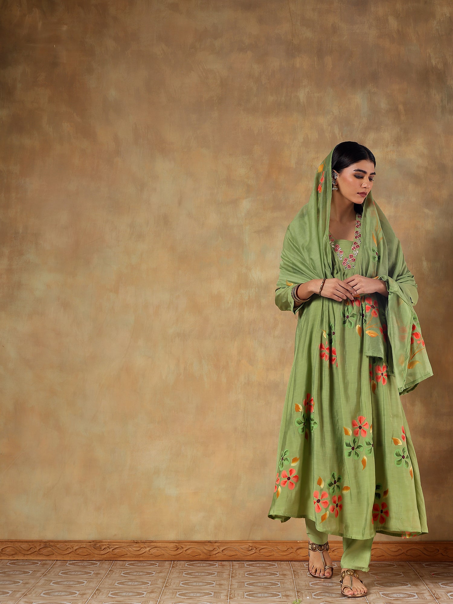 Vanya Mul Chanderi Hand-Embroidered 3-Piece Set (Devri – D.No 1078)