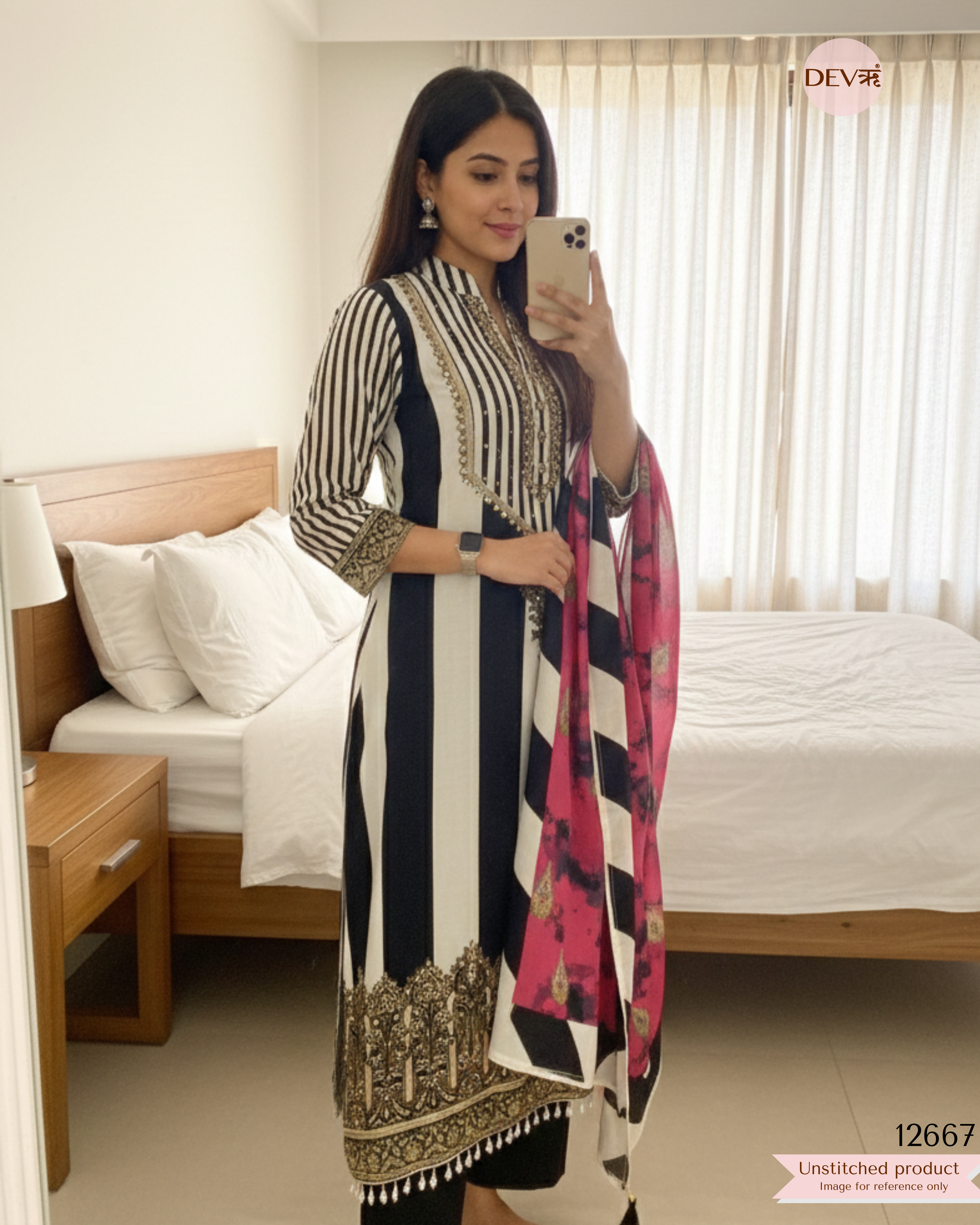 Ivory & Magenta Muslin Printed Unstitched 3-Piece Suit (Devri – D.No 12667)