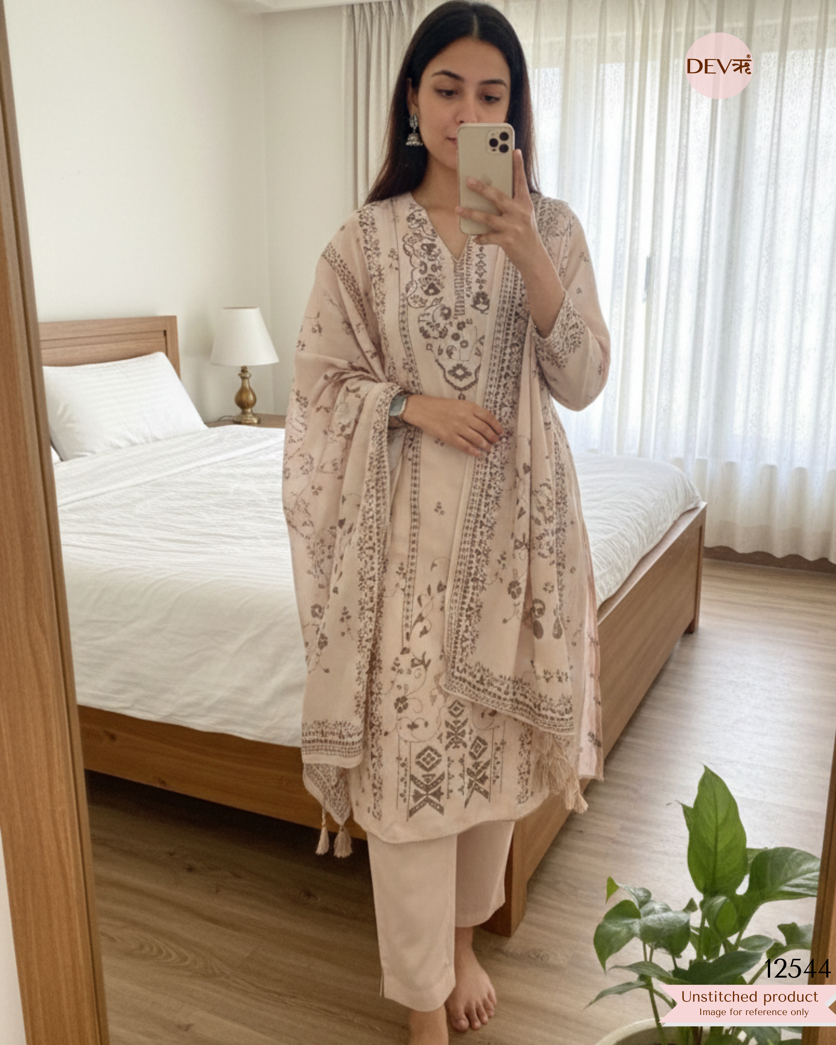 blush pink Muslin Printed Unstitched 3-Piece Suit (Devri – D.No 12544)