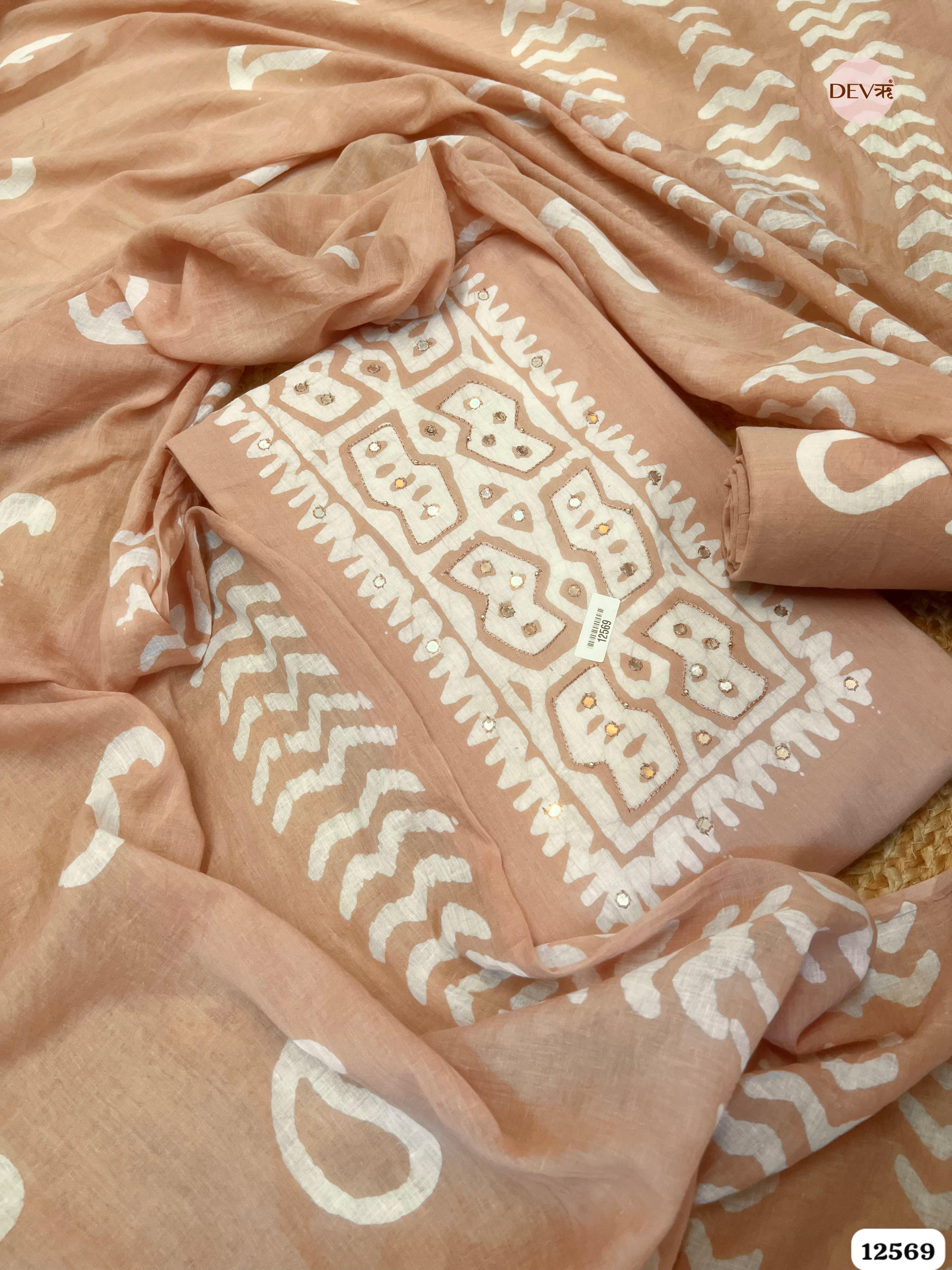 Peach Cotton Printed Unstitched 3-Piece Suit (Devri – D.No 12569)
