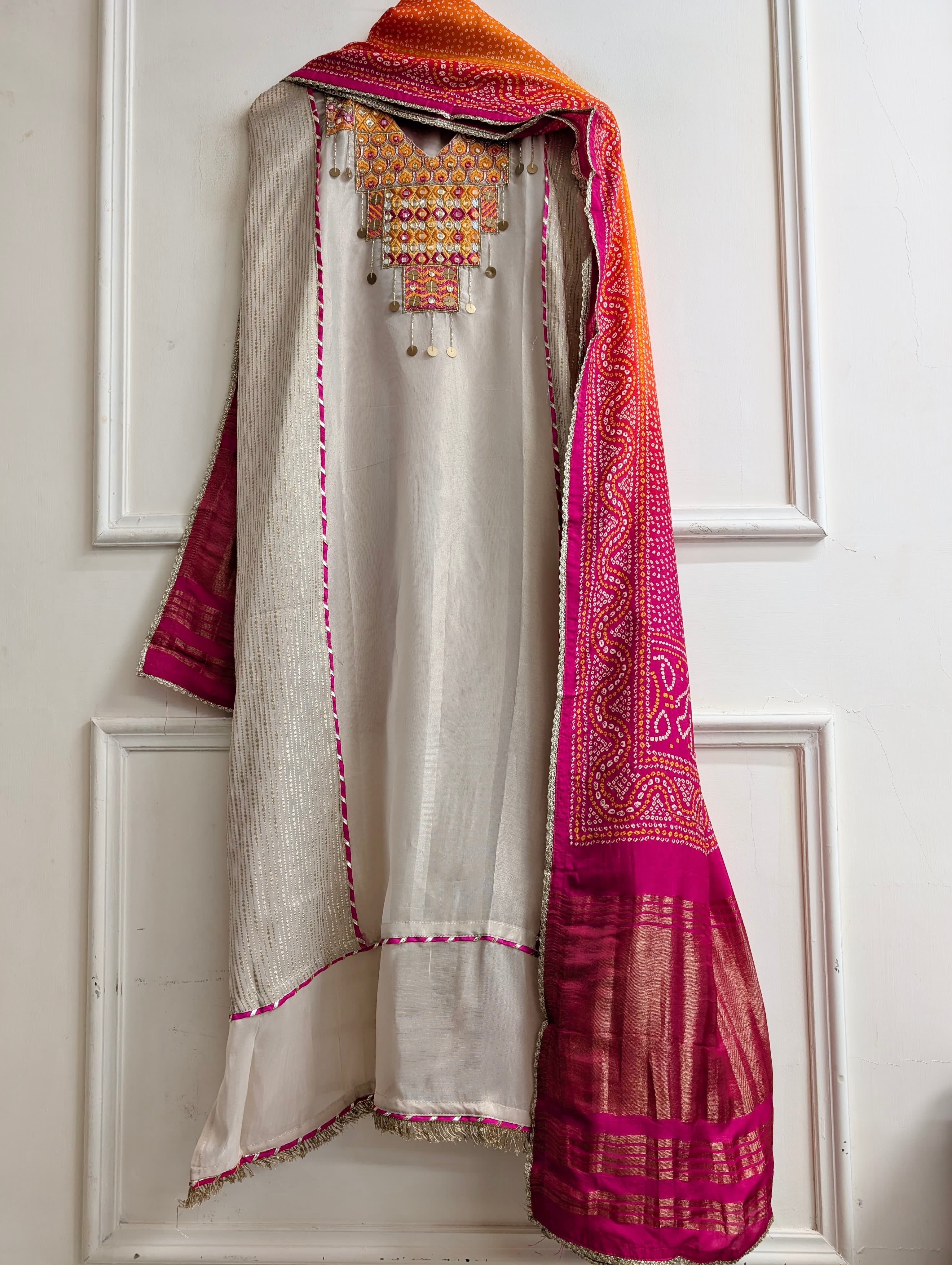 Beige Tissue Silk Hand Unstitched 3-Piece Suit (Devri – D.No 13696)