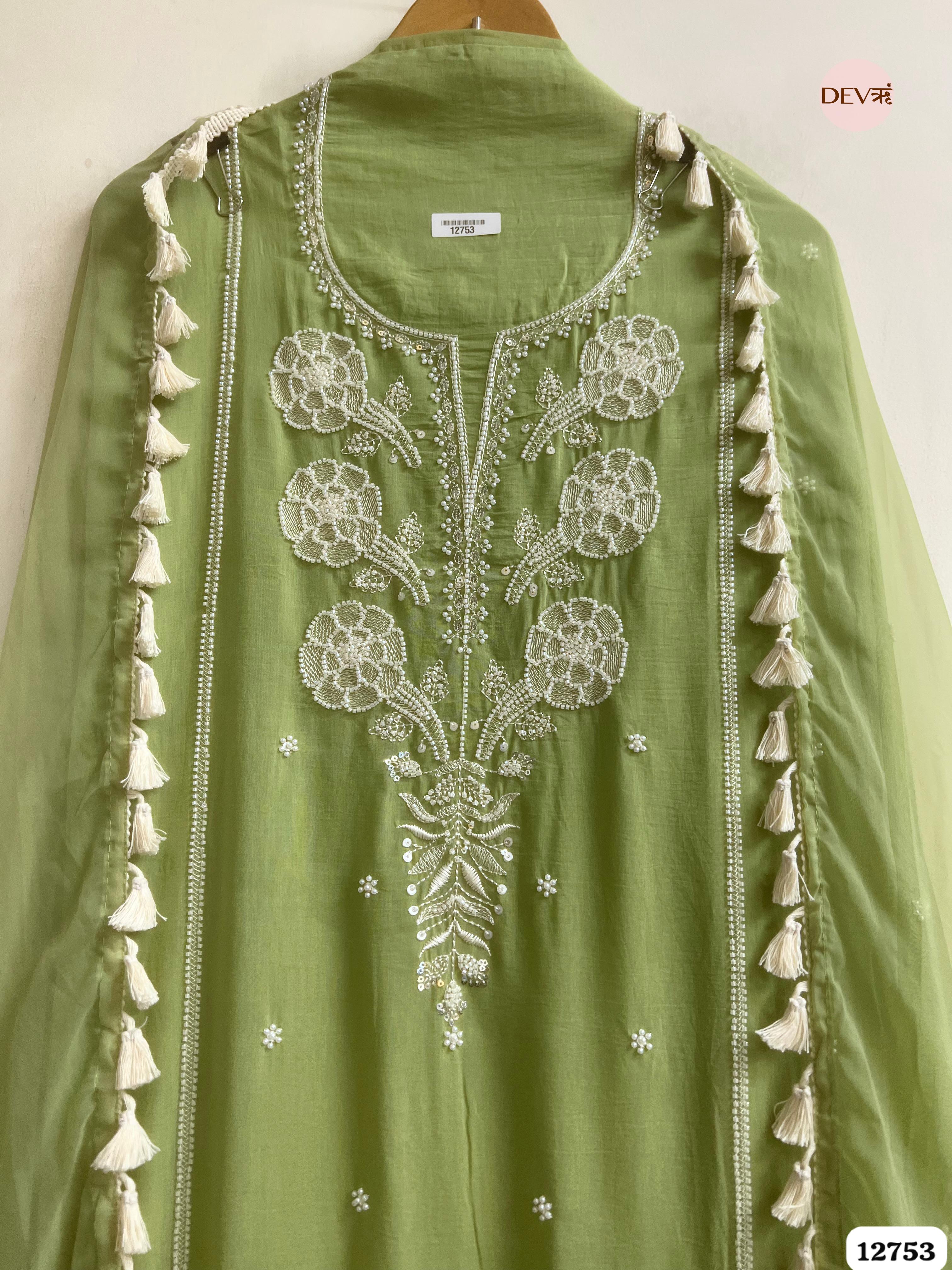 Mehendi Green Mul Cotton Embroidered Unstitched 3-Piece Suit (Devri – D.No 12753)