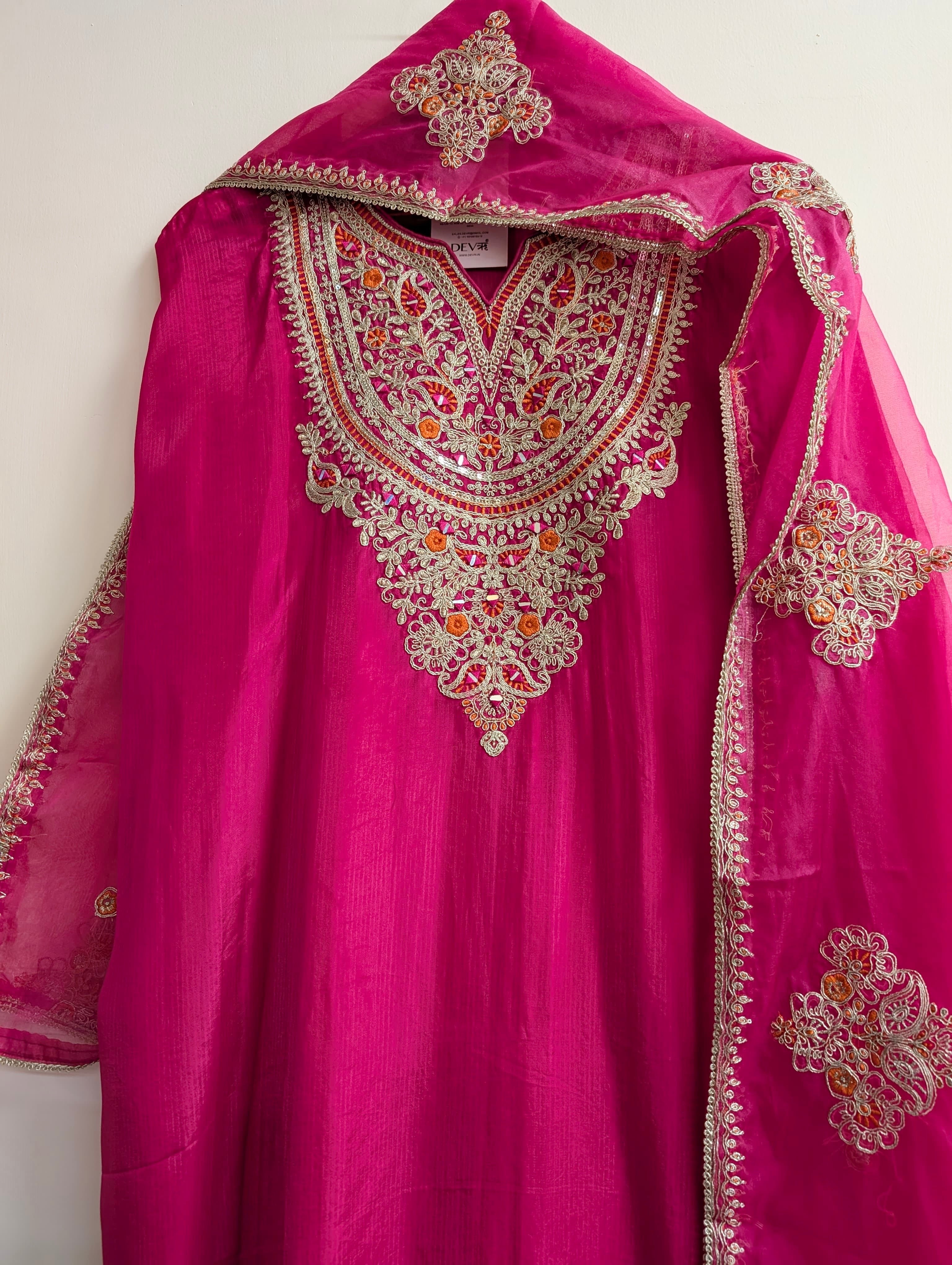 Pink Tissue Organza Silk Embroidered Unstitched 3-Piece Suit (Devri – D.No 13808)
