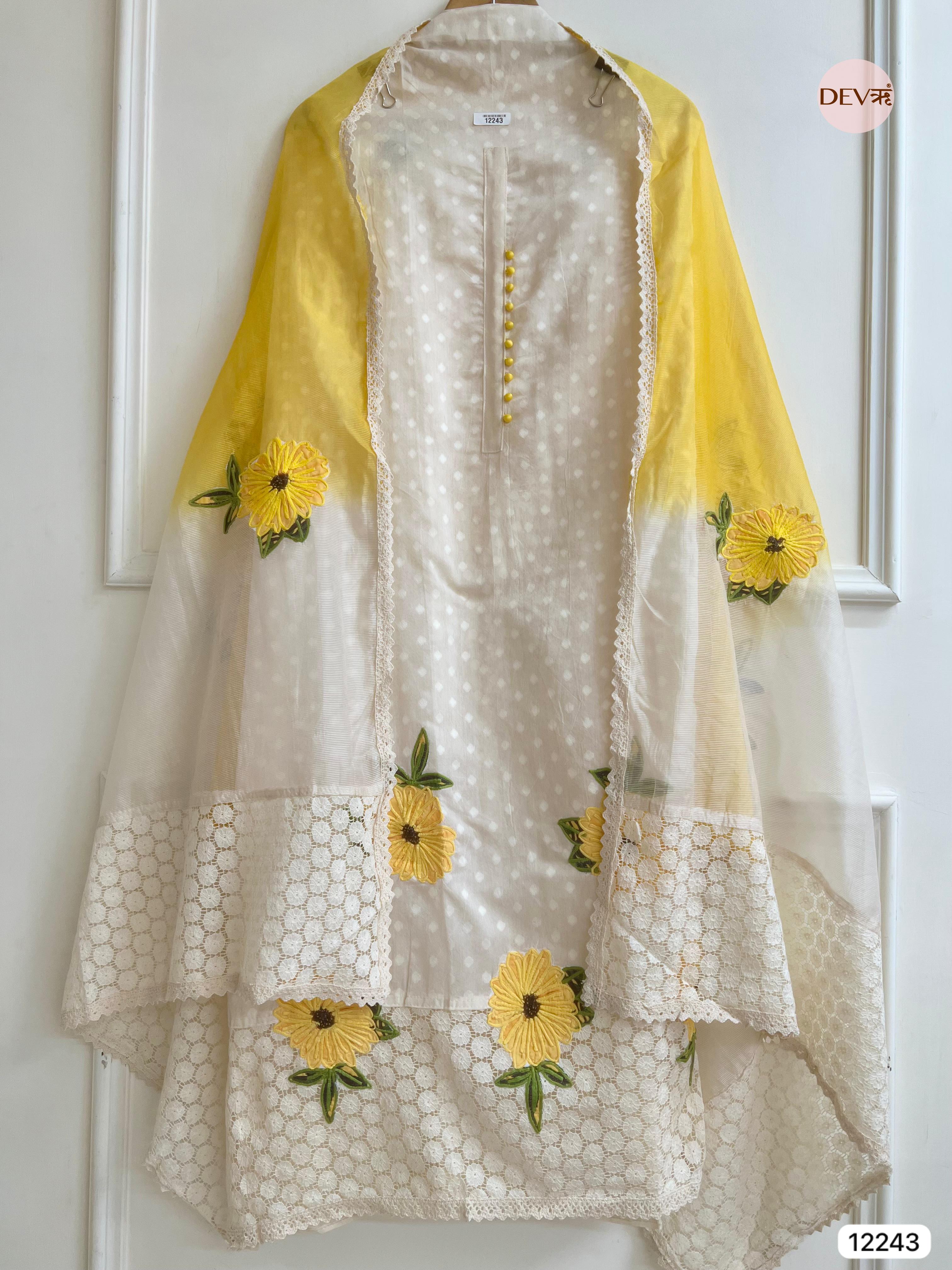 Aarini Mul Chanderi Floral-Embroidered 3-Piece Set (Devri – D.No 12243)