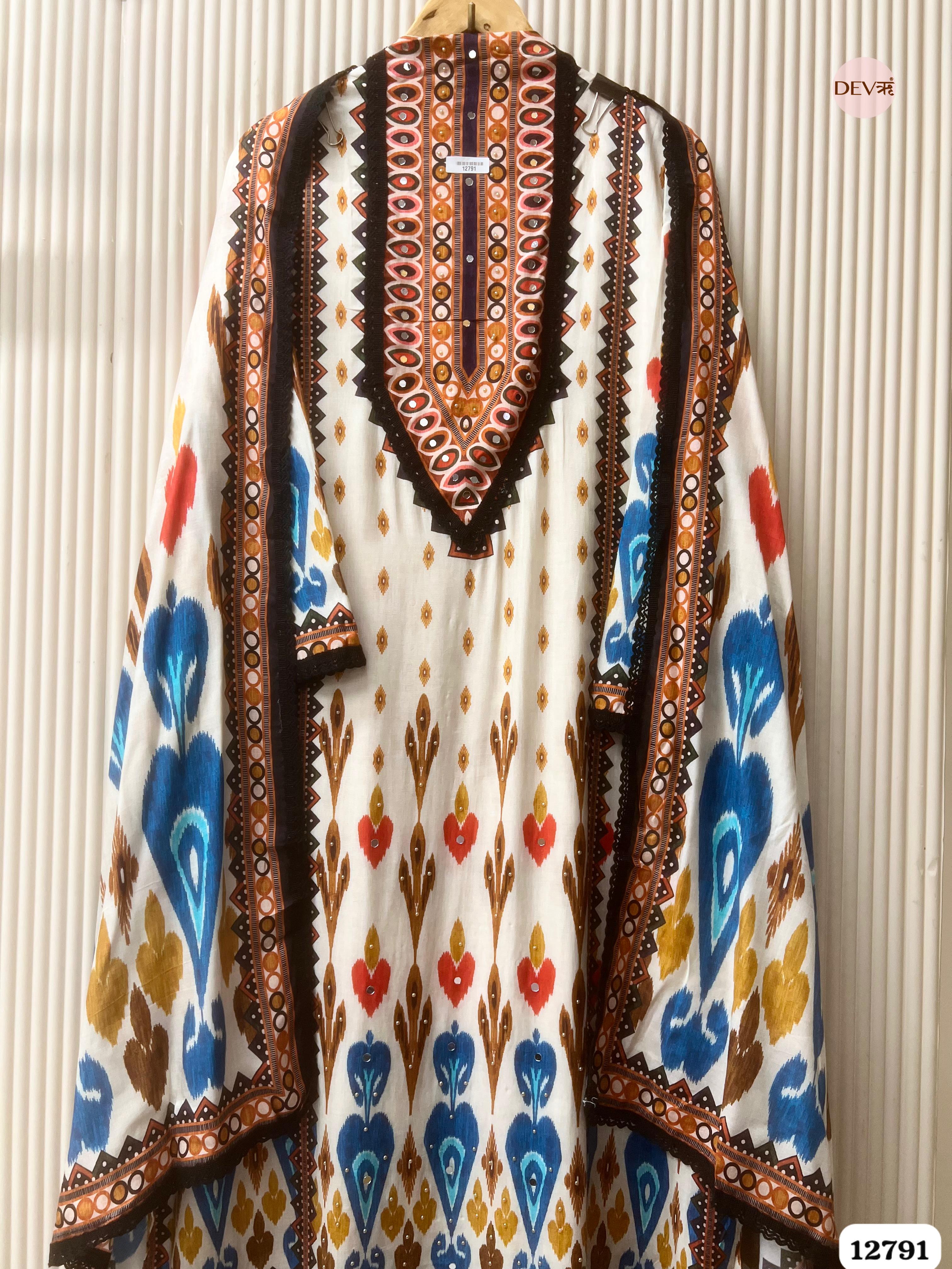 White Muslin Printed Unstitched 3-Piece Suit (Devri – D.No 12791)