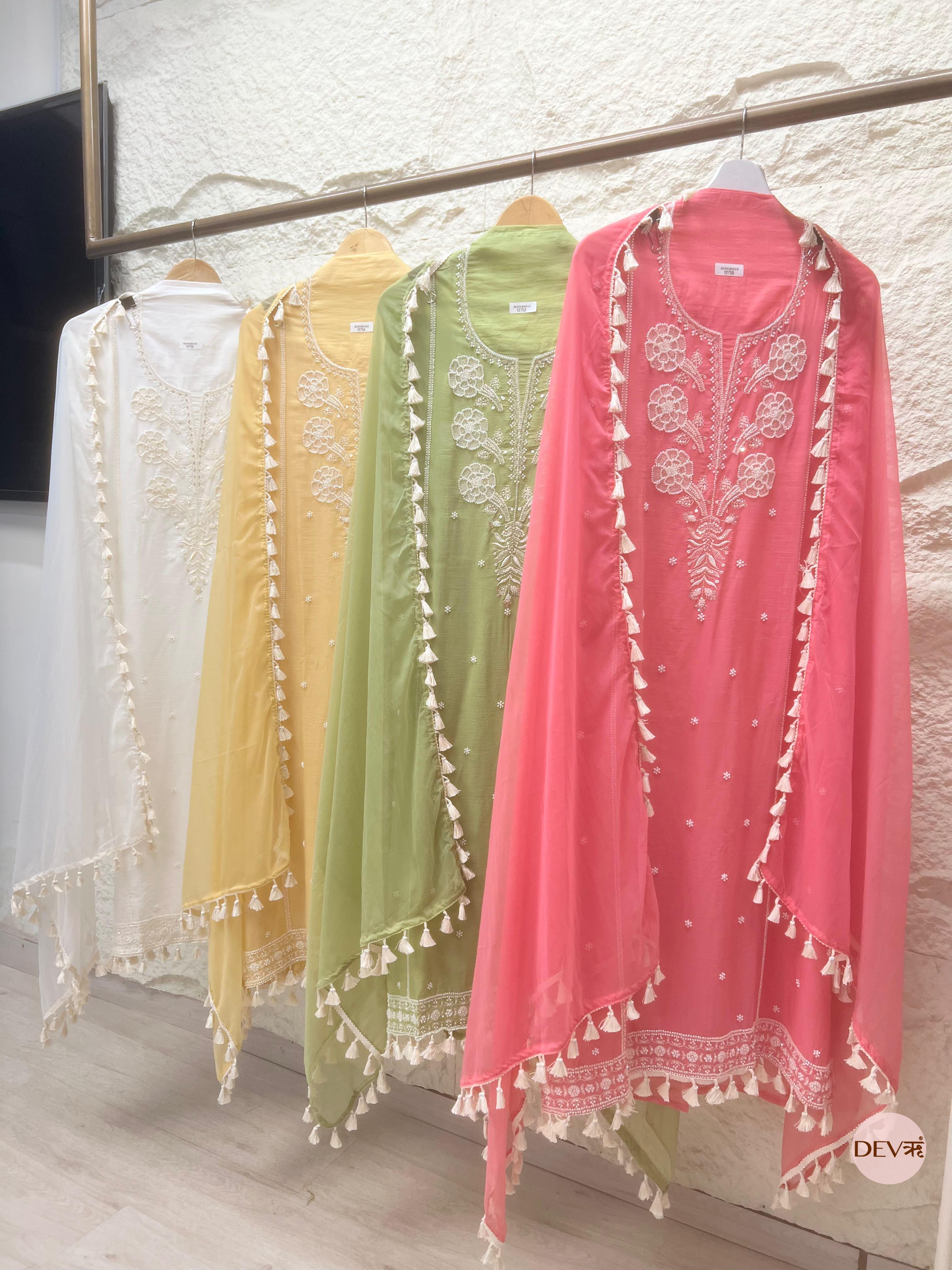 White Mul Cotton Embroidered Unstitched 3-Piece Suit (Devri – D.No 12752)