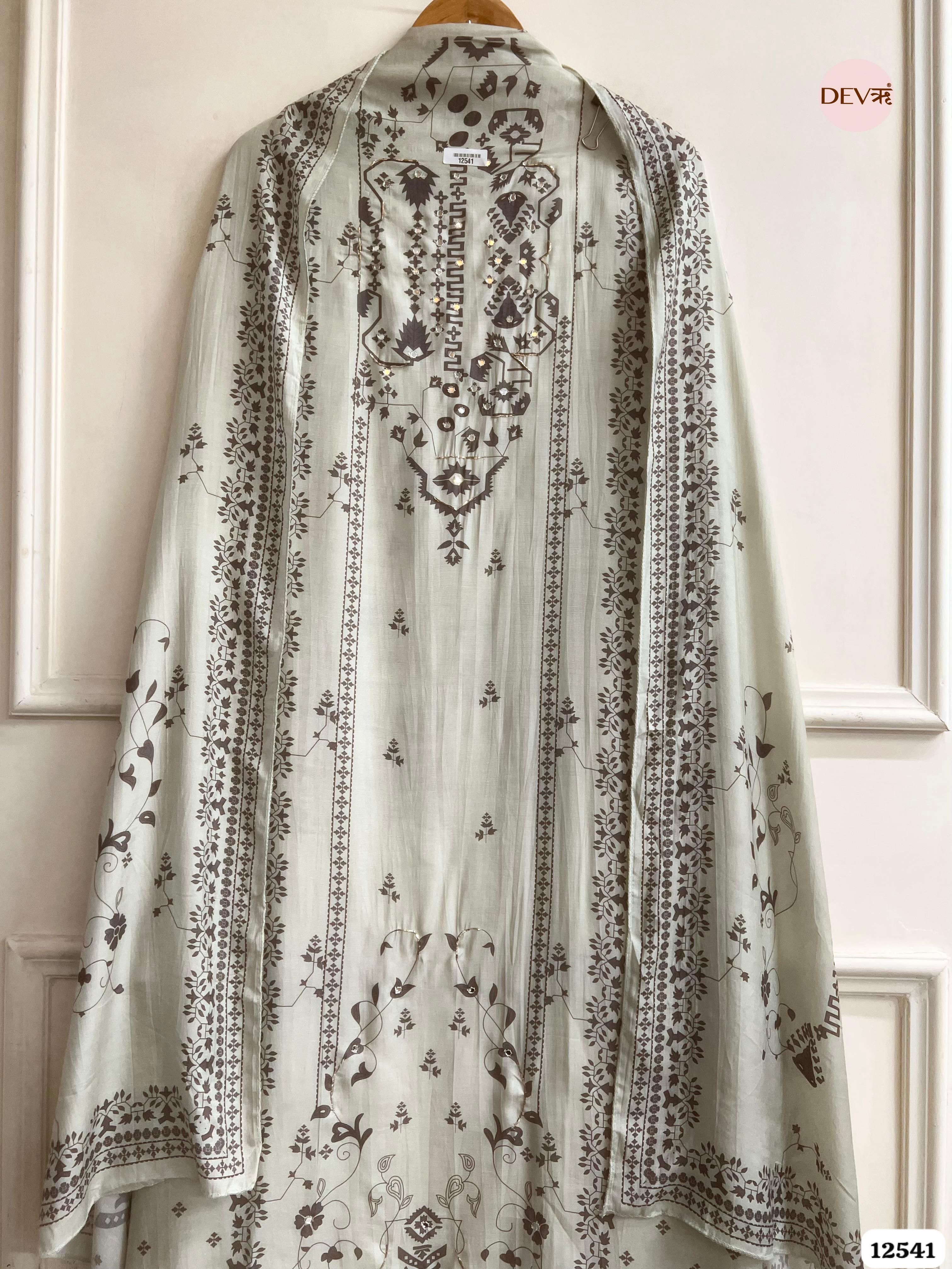 mint green Muslin Digital Printed Unstitched 3-Piece Suit (Devri – D.No. 12541)