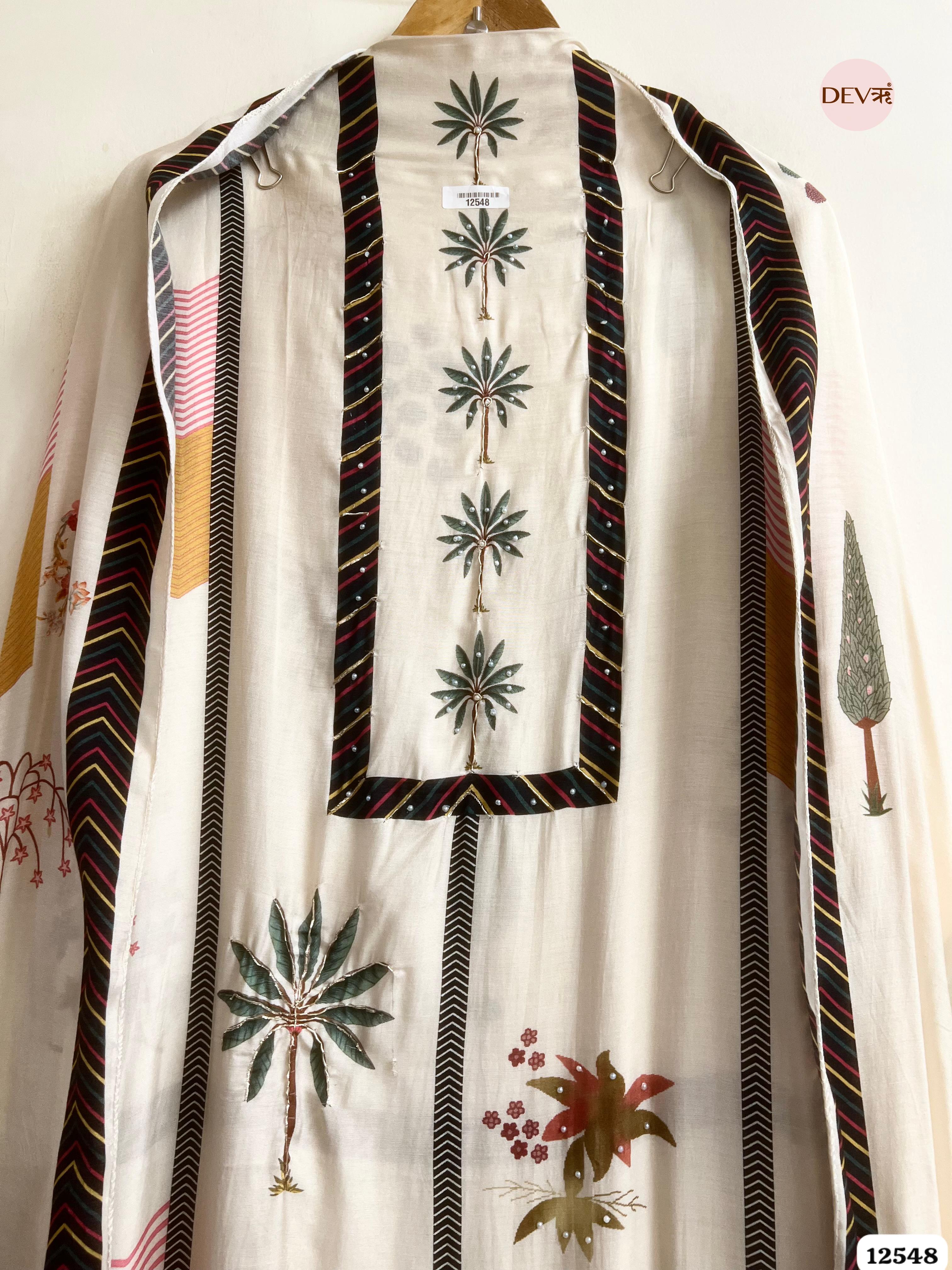 Off-White Muslin Printed Unstitched 3-Piece Suit (Devri – D.No 12548)