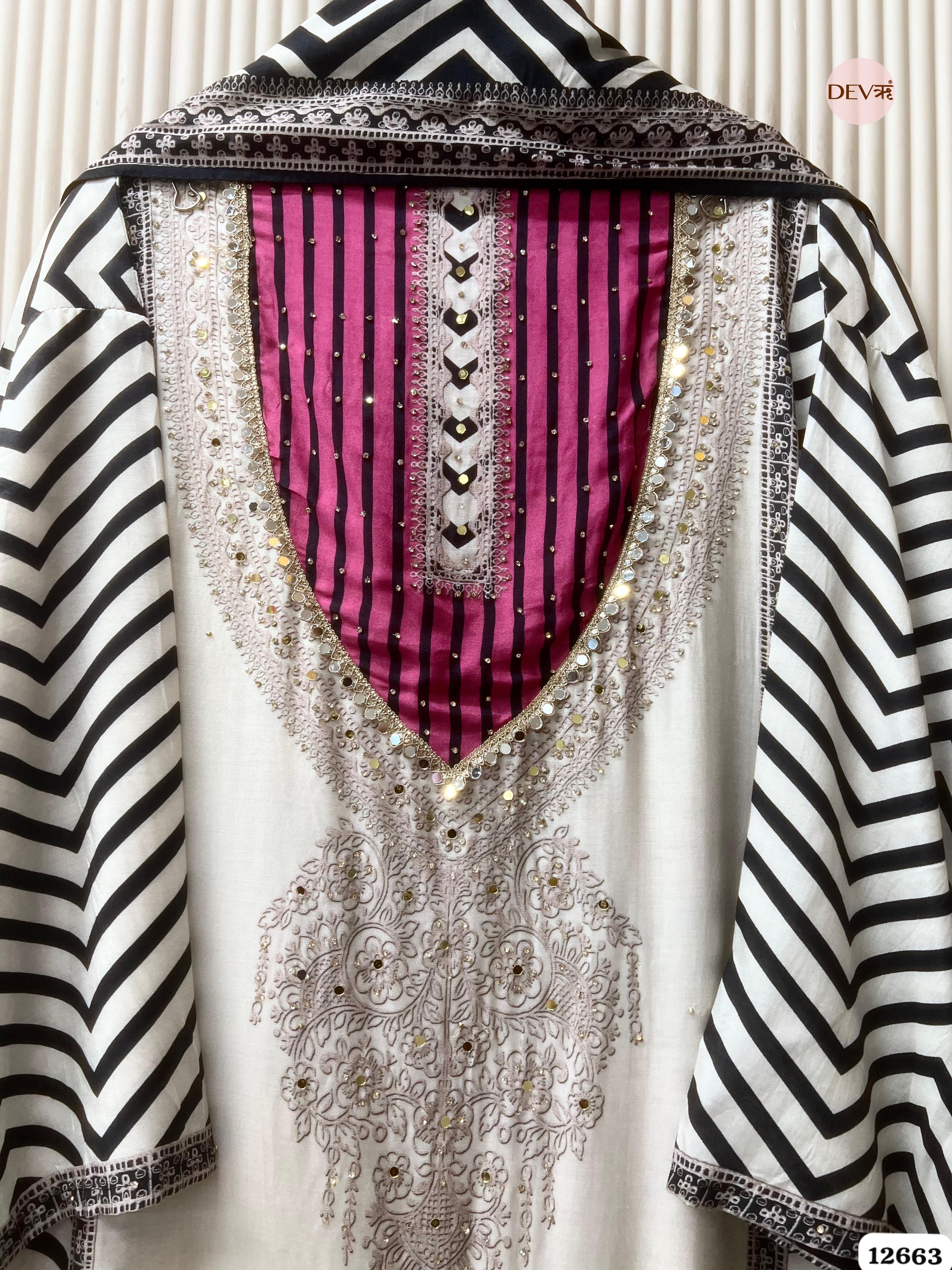Ivory & Magenta Muslin Printed Unstitched 3-Piece Suit (Devri – D.No.12663)