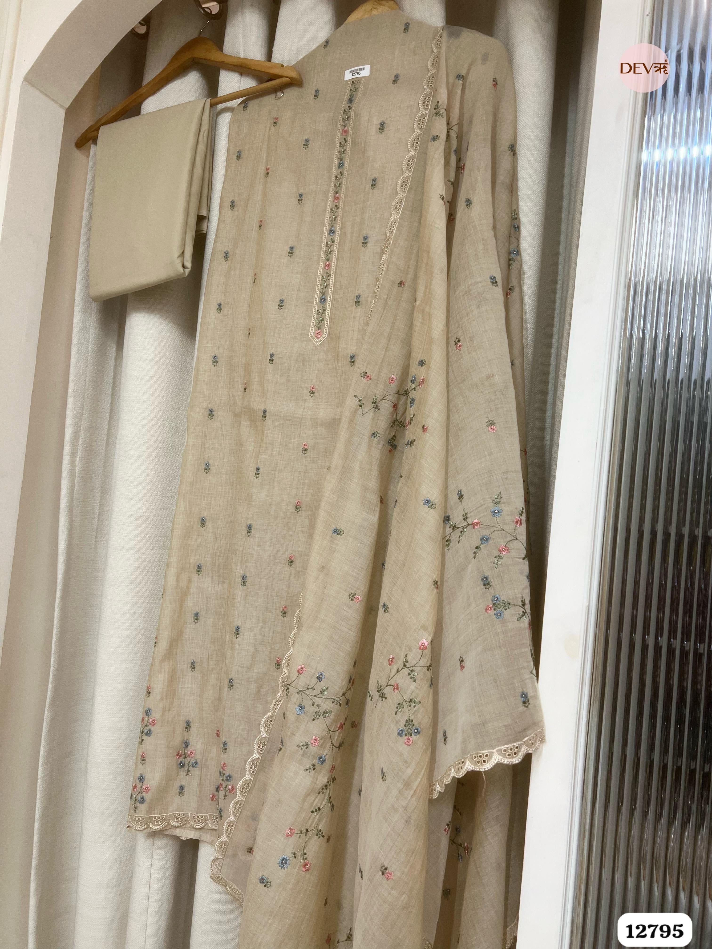 Beige Mul Chanderi Printed Unstitched 3-Piece Suit (Devri – D.No 12795)