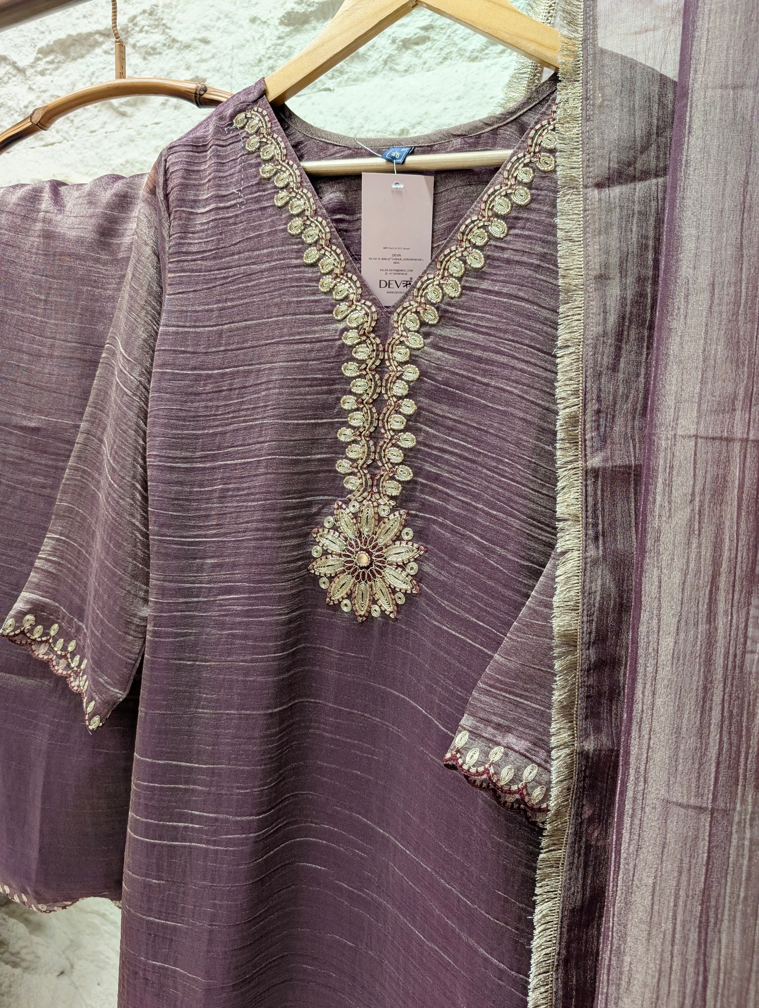 Varnika Tissue crush silk Embroidered Mauve 3-Piece Set (Devri – D.No 13785)