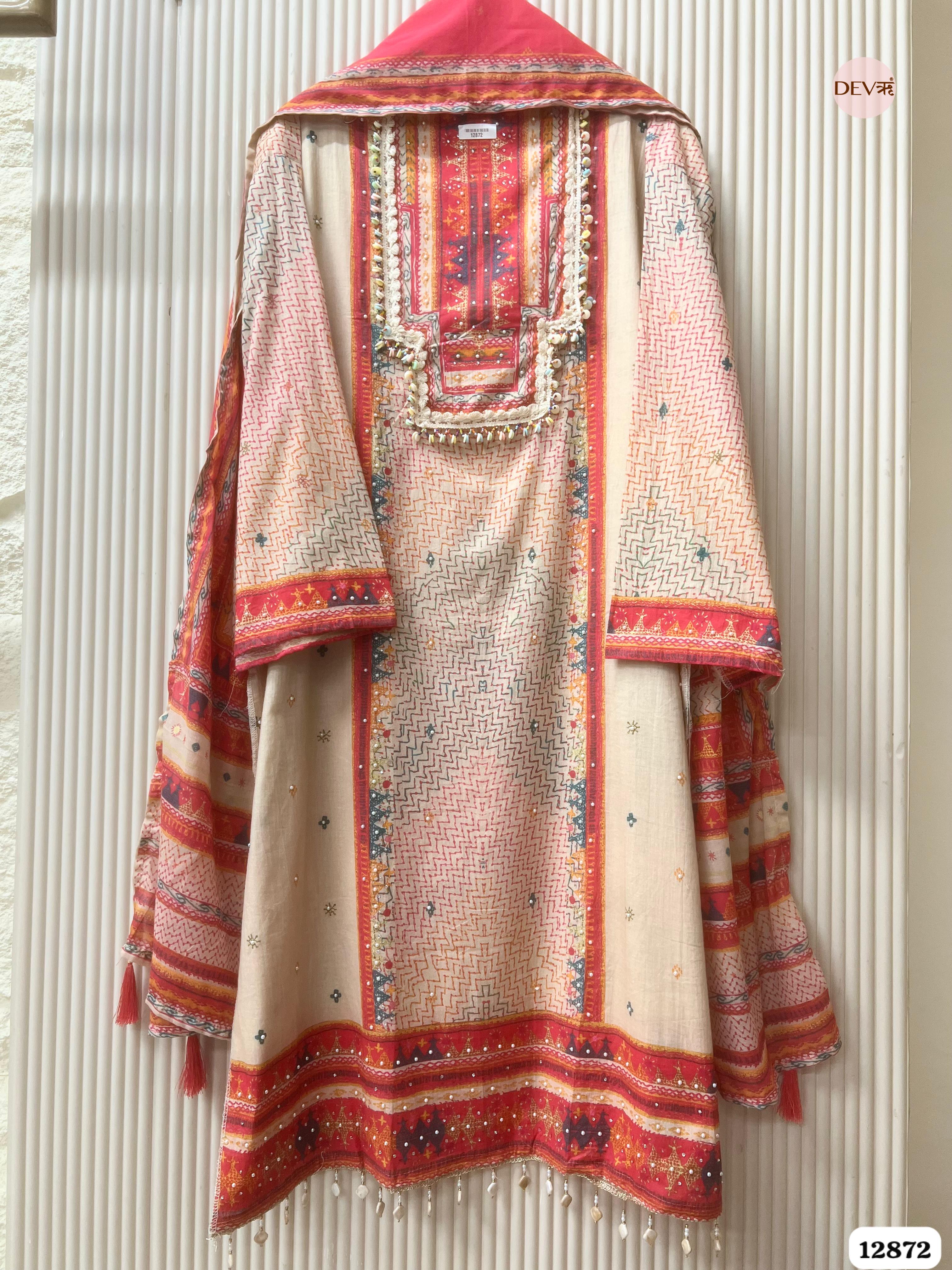 Pink Mul Cotton Printed Unstitched 3-Piece Suit (Devri – D.No 12872)