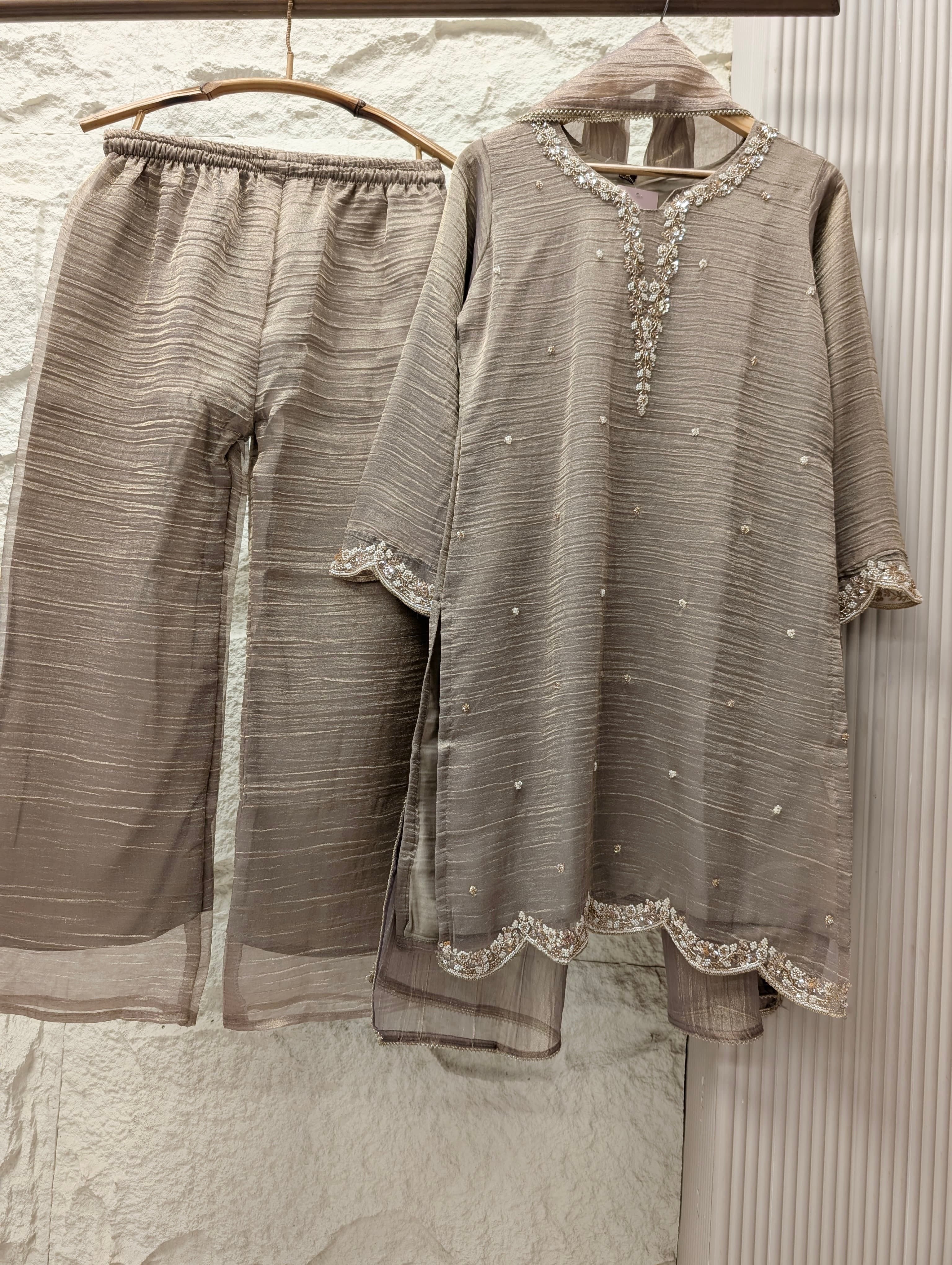 Zareen Tissue crush silk Embroidered Taupe 3-Piece Set (Devri – D.No 13734)