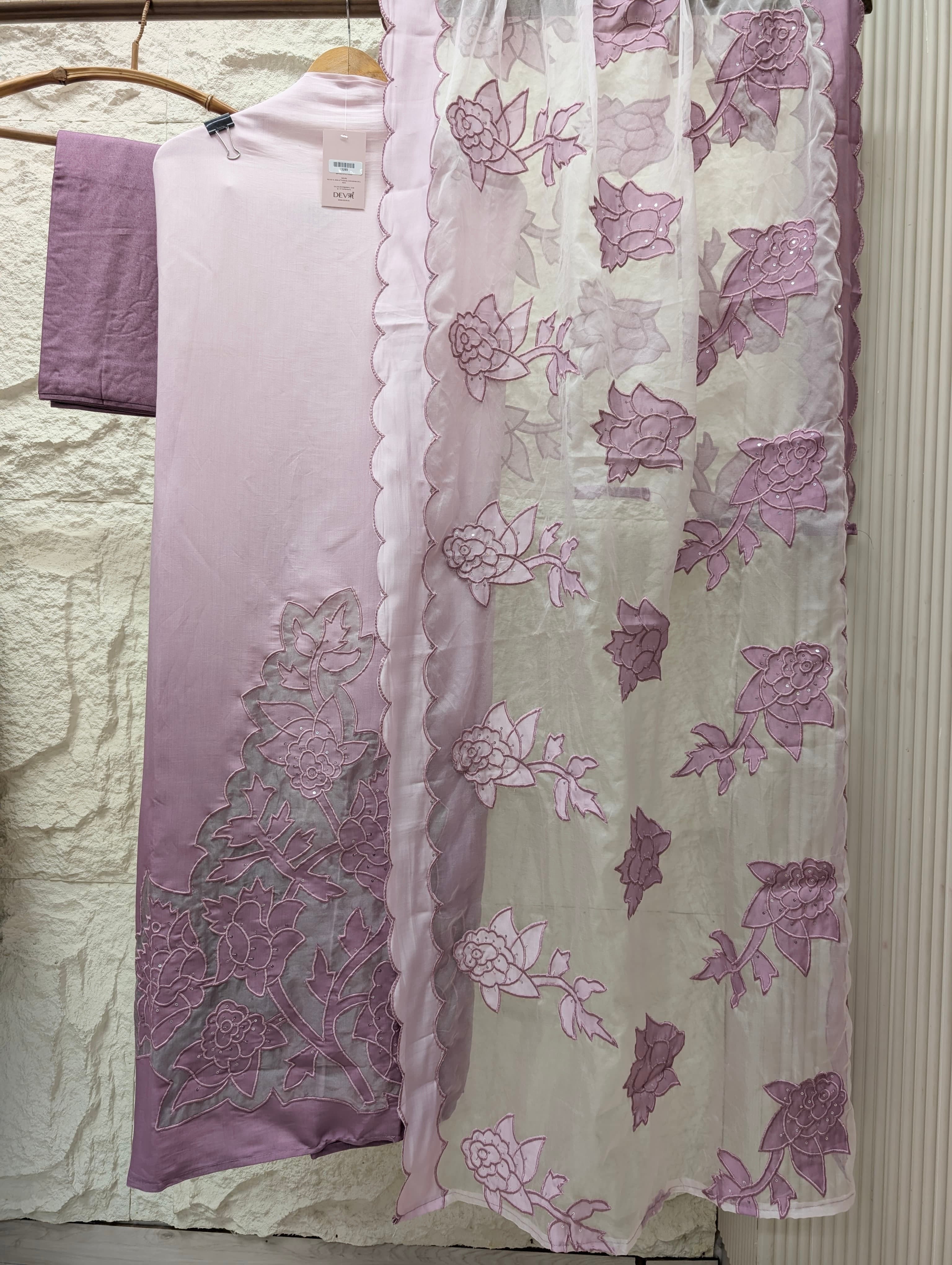 Pink Mul Chanderi Embroidered Unstitched 3-Piece Suit (Devri – D.No 13289)