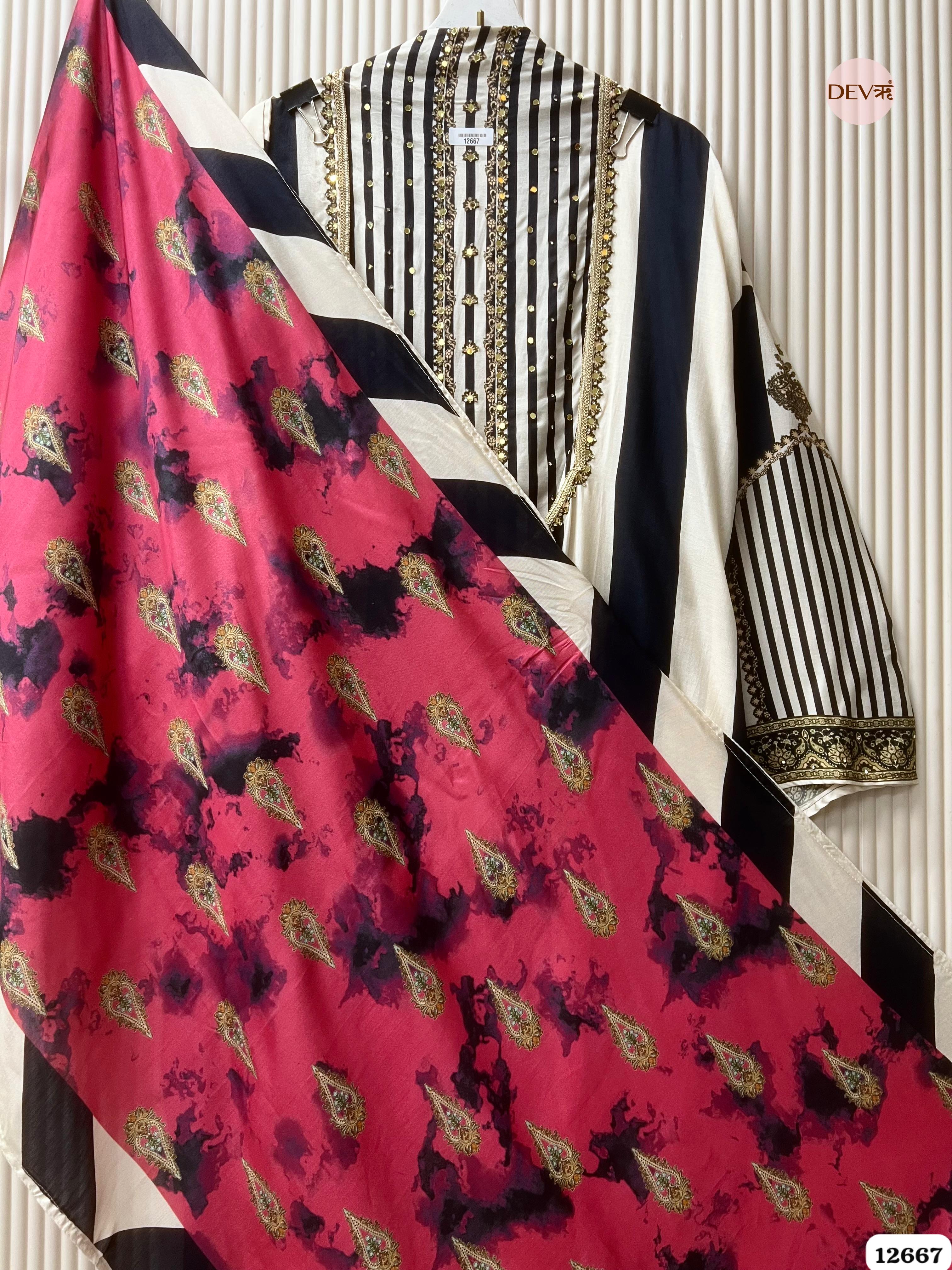 Ivory & Magenta Muslin Printed Unstitched 3-Piece Suit (Devri – D.No 12667)