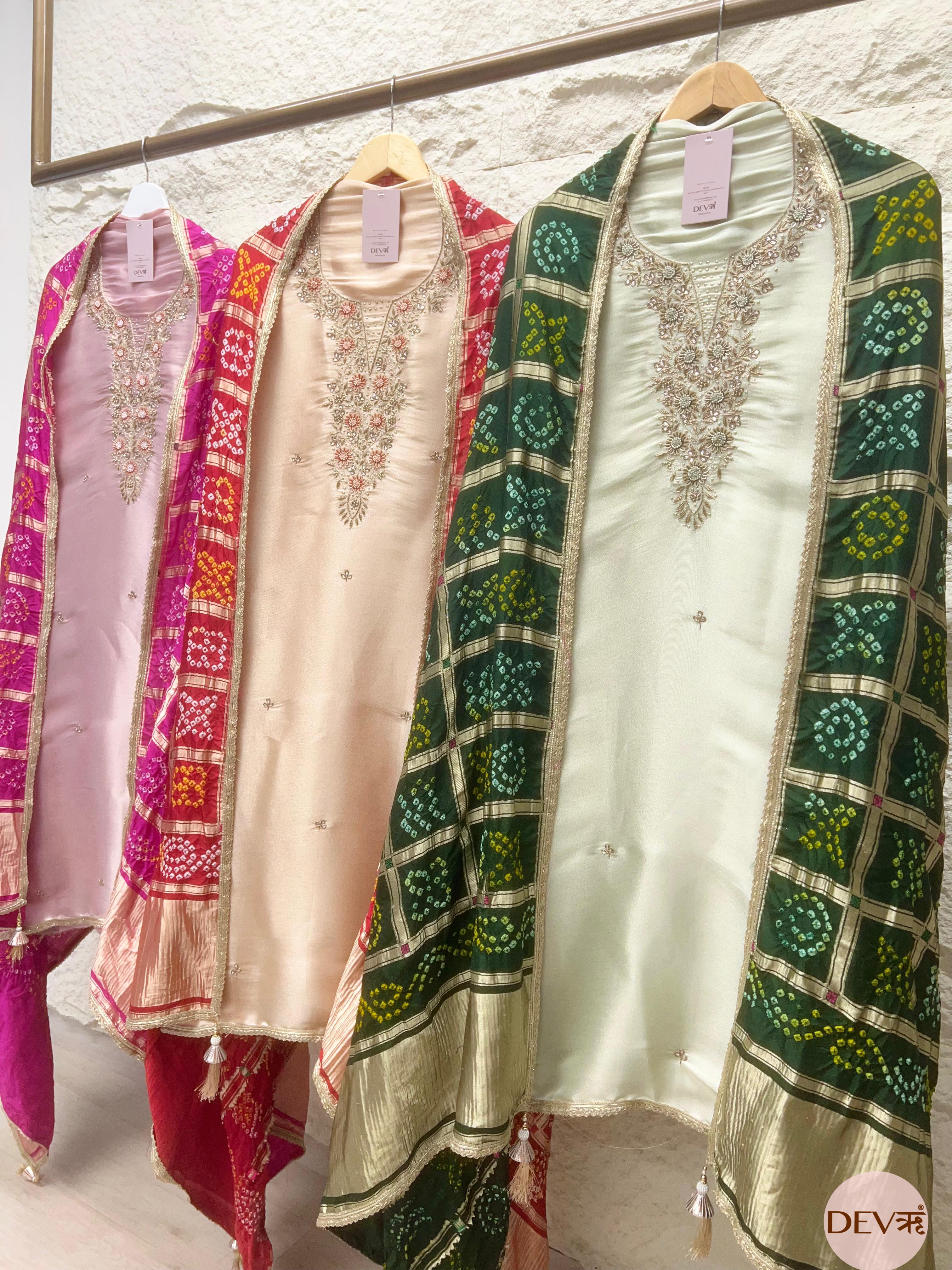 Ivory Giraffe Silk Embroidered Unstitched 3-Piece Suit (Devri – D.No 20016)