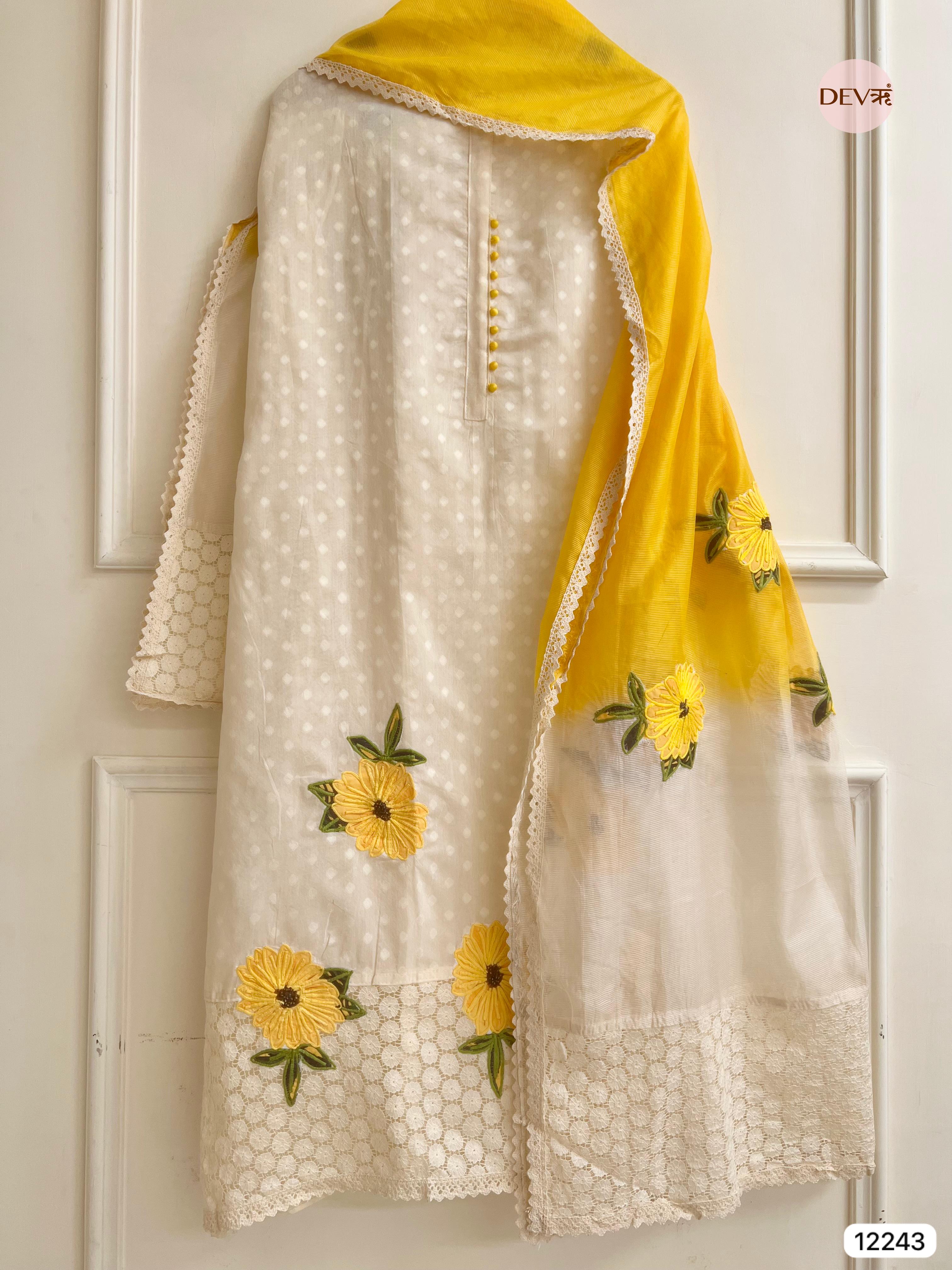 Aarini Mul Chanderi Floral-Embroidered 3-Piece Set (Devri – D.No 12243)