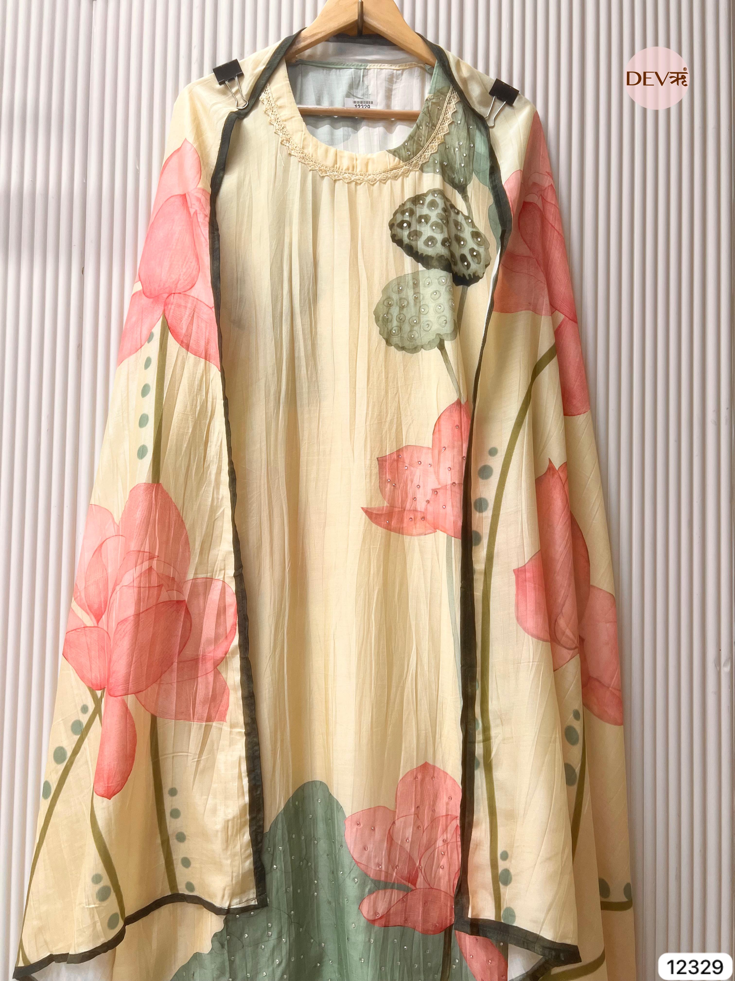 Butter Yellow Muslin Printed Unstitched 3-Piece Suit (Devri – D.No 12329)