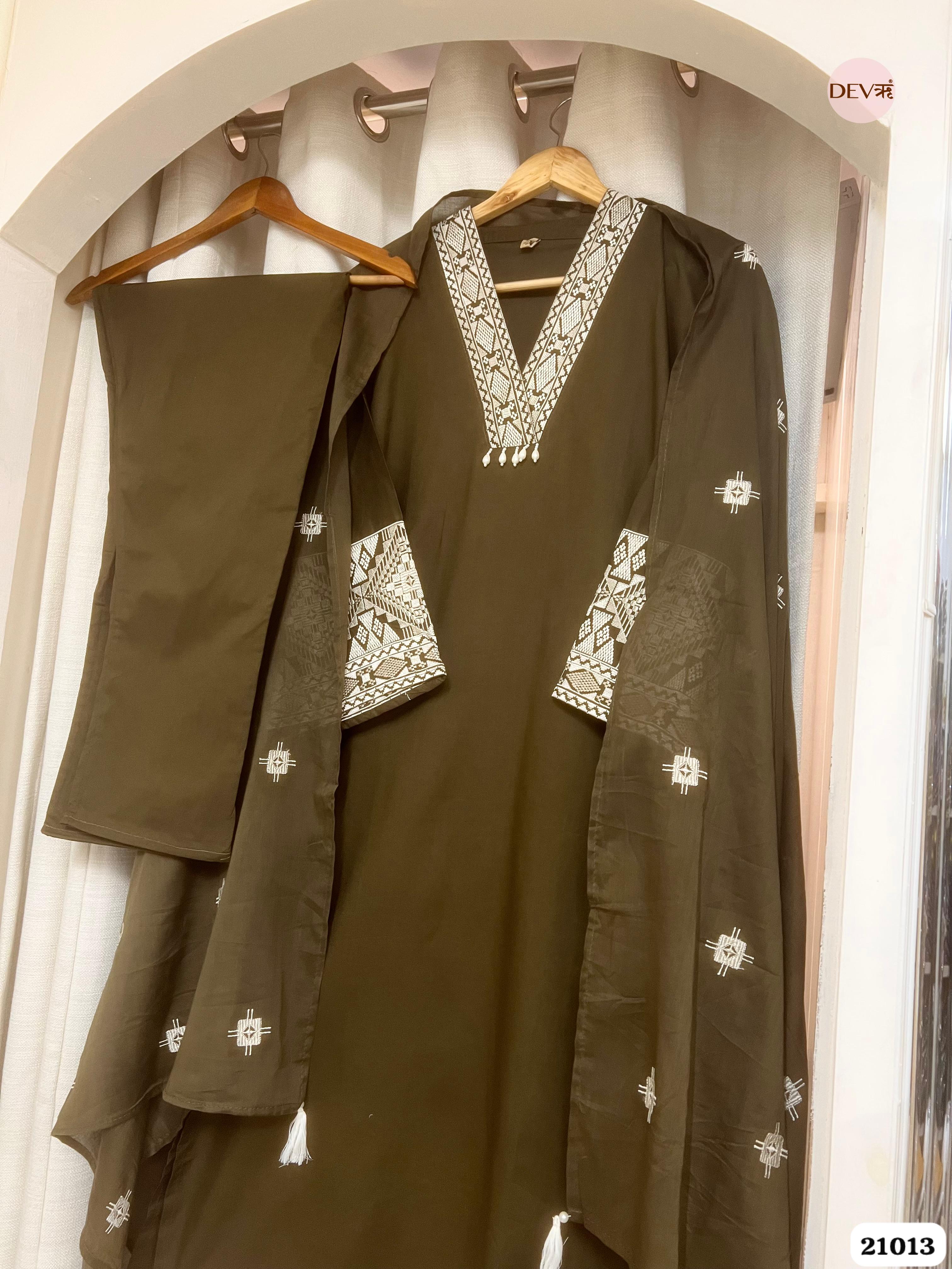 Aavya Cotton Embroidered Olive Green 3-Piece Set (Devri – D.No 21013)