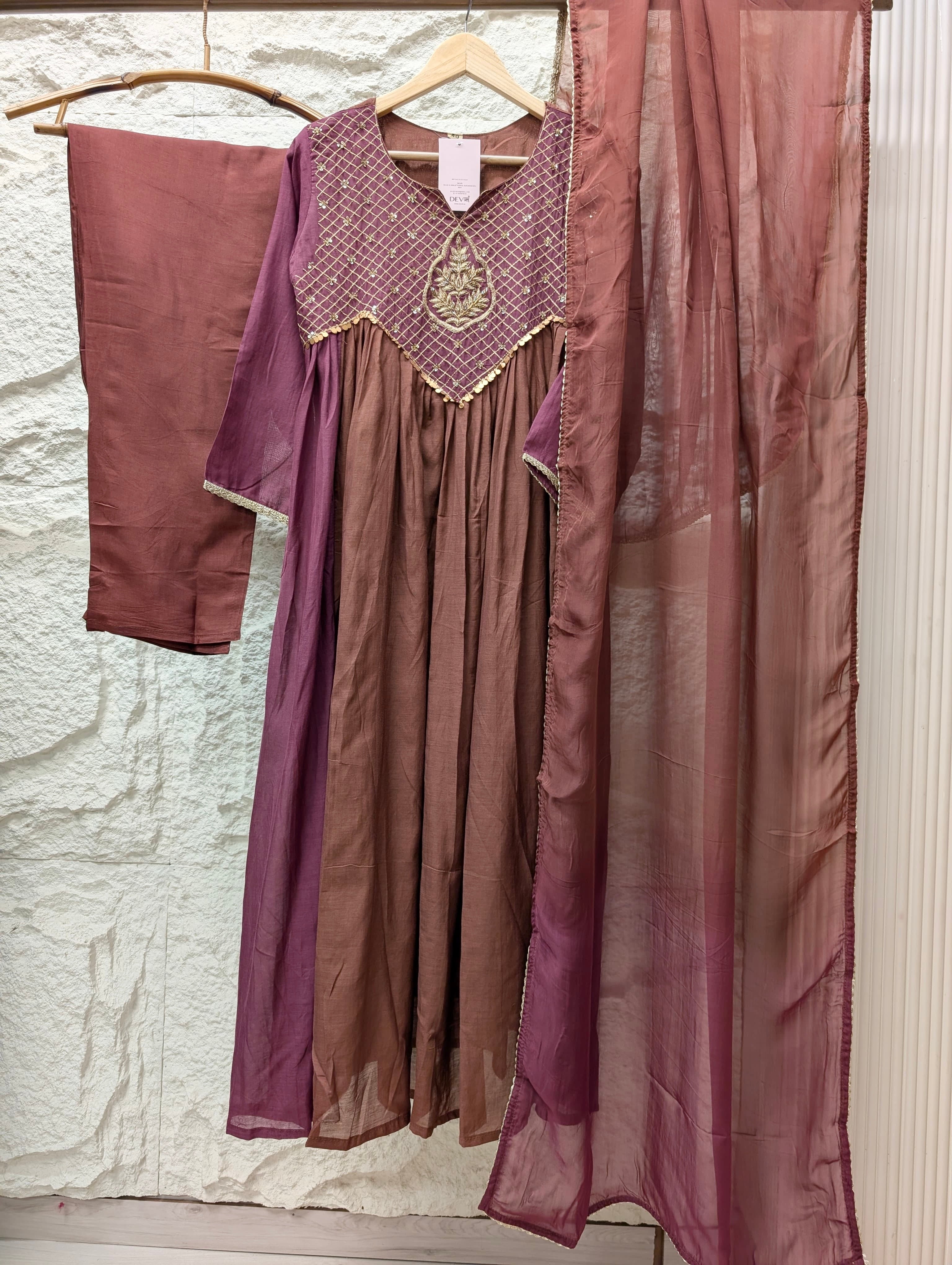Varnika Mul Chanderi Embroidered Mauve 3-Piece Set (Devri – D.No 13803)
